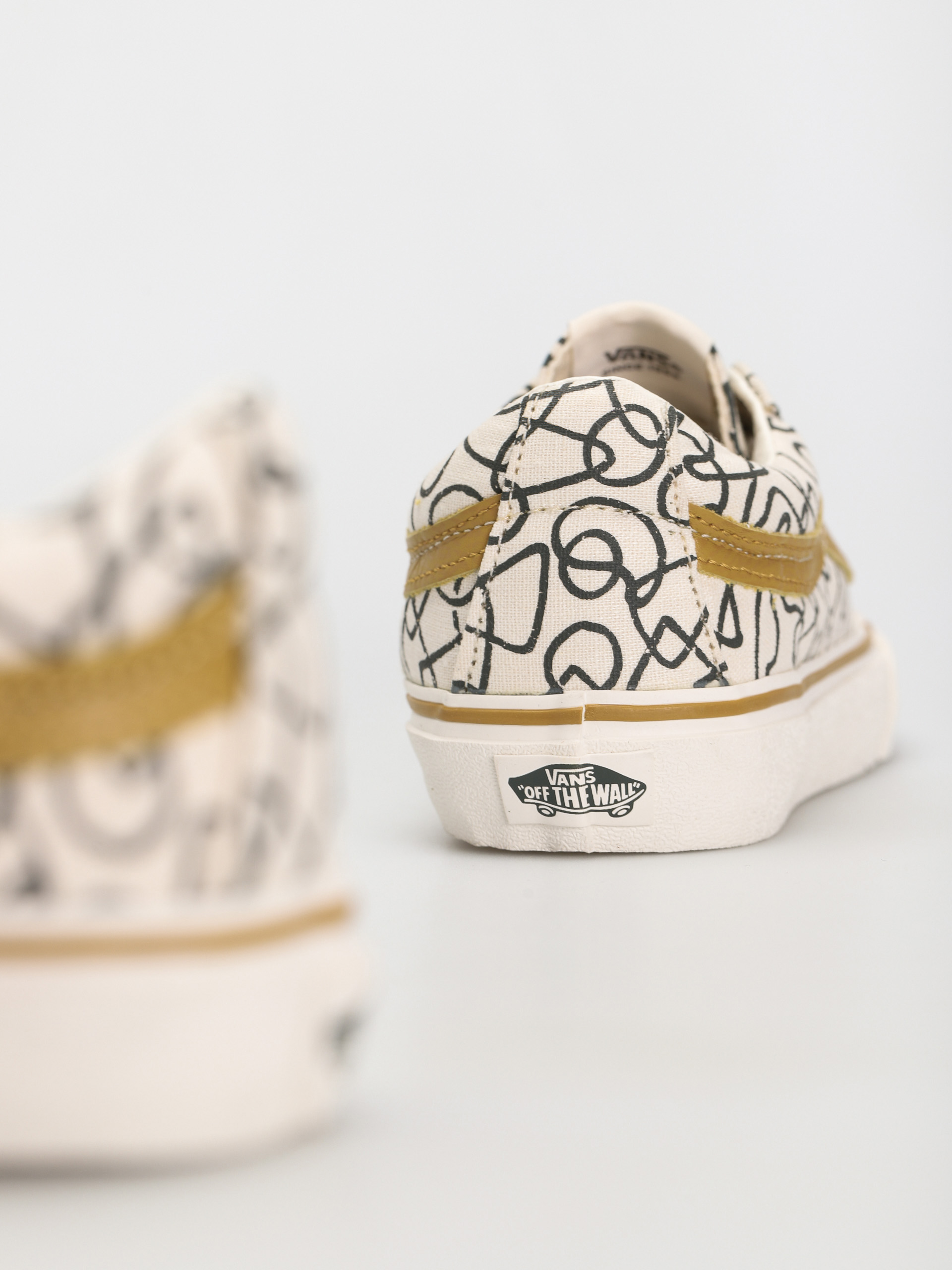 Boty Vans Sk8 Low Reissue Sf (textured waves/multi/marshmallow)