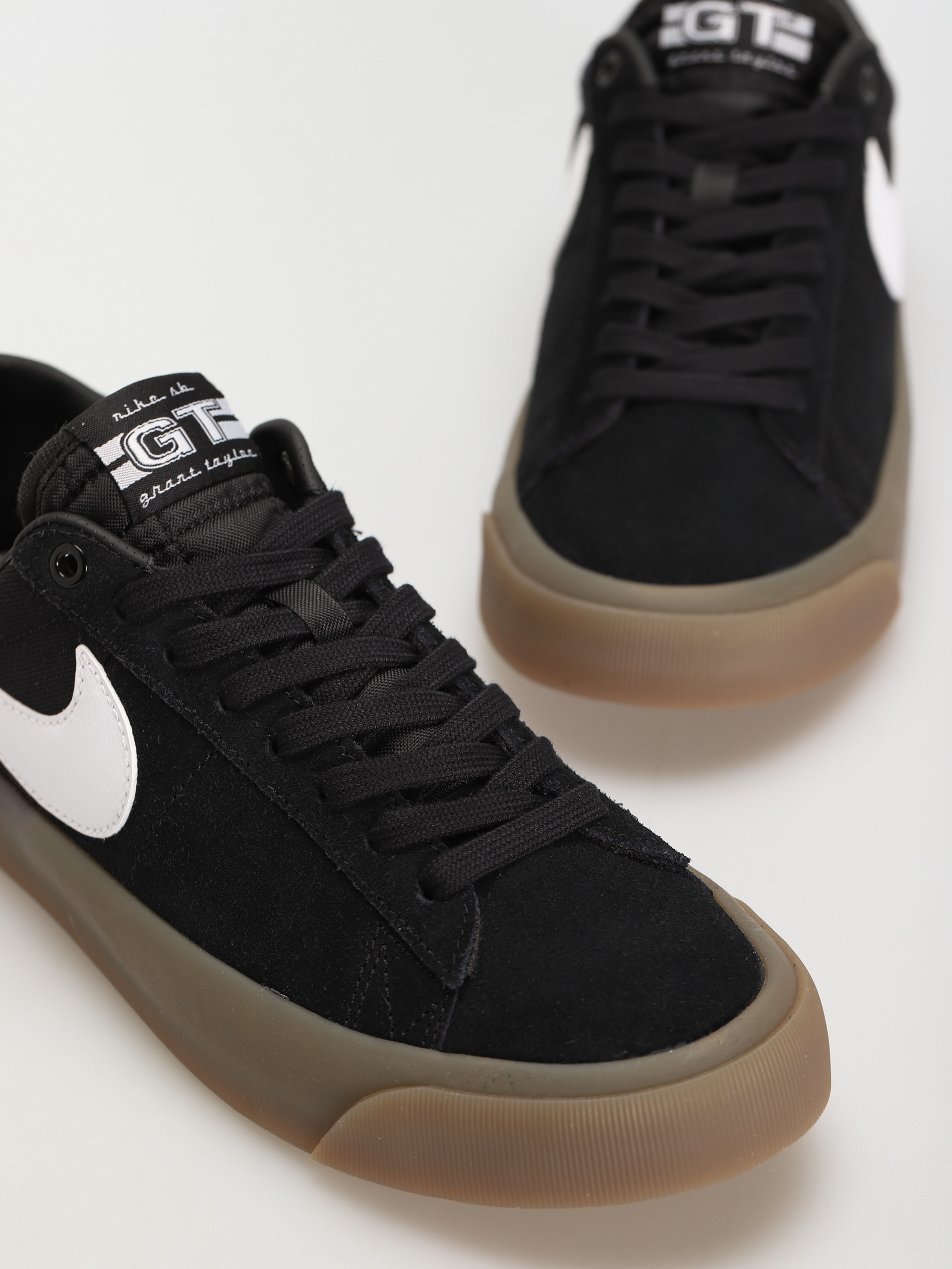 Boty Nike SB Zoom Blazer Low Pro Gt (black/white black white)