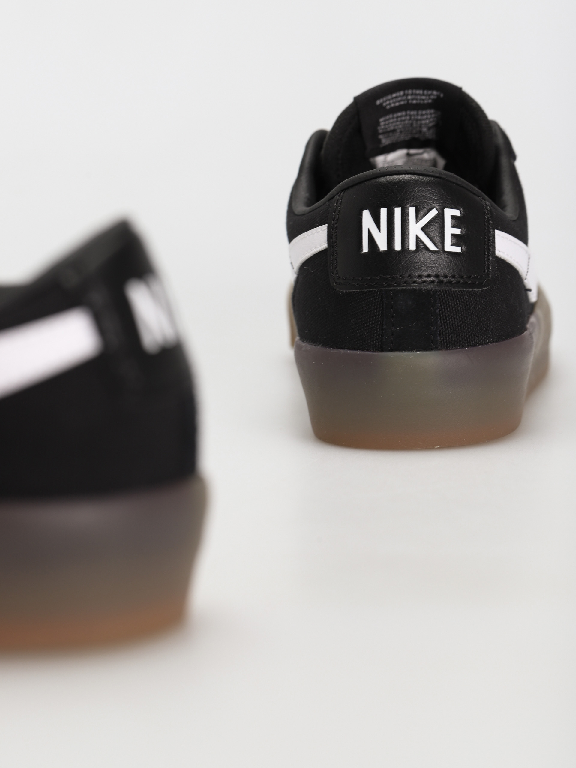 Boty Nike SB Zoom Blazer Low Pro Gt (black/white black white)