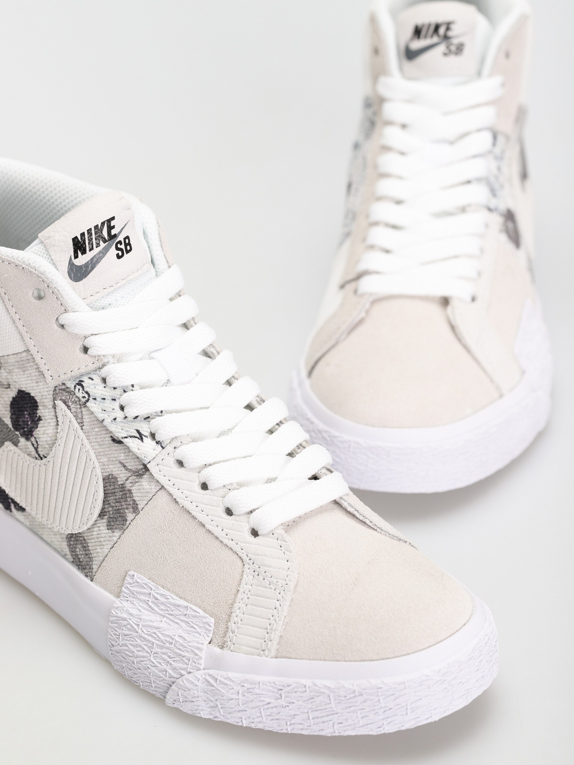Boty Nike SB Zoom Blazer Mid Premium (white/smoke grey white pure platinum)
