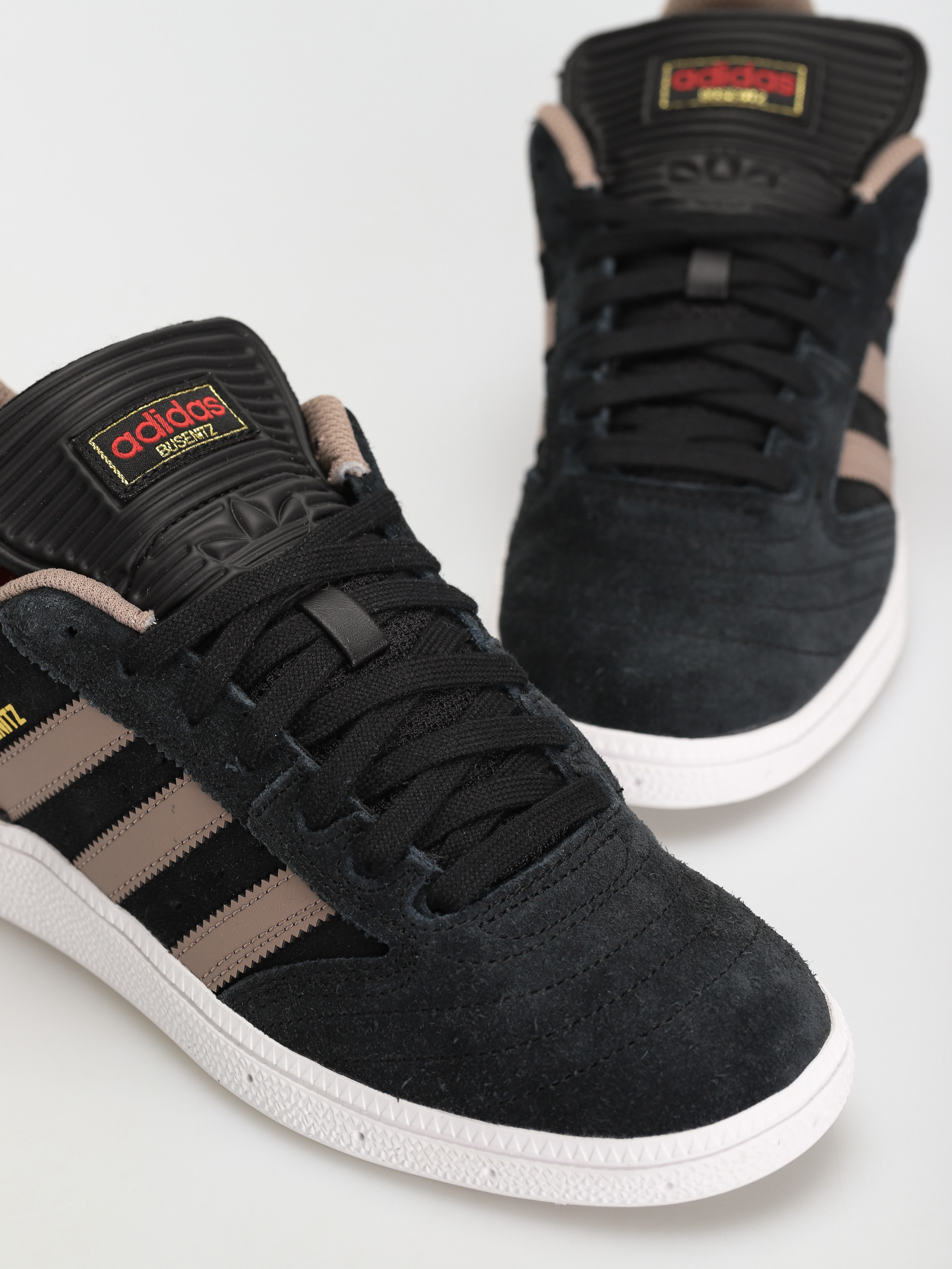 Boty adidas Busenitz (cblack/chabrn/ftwwht)