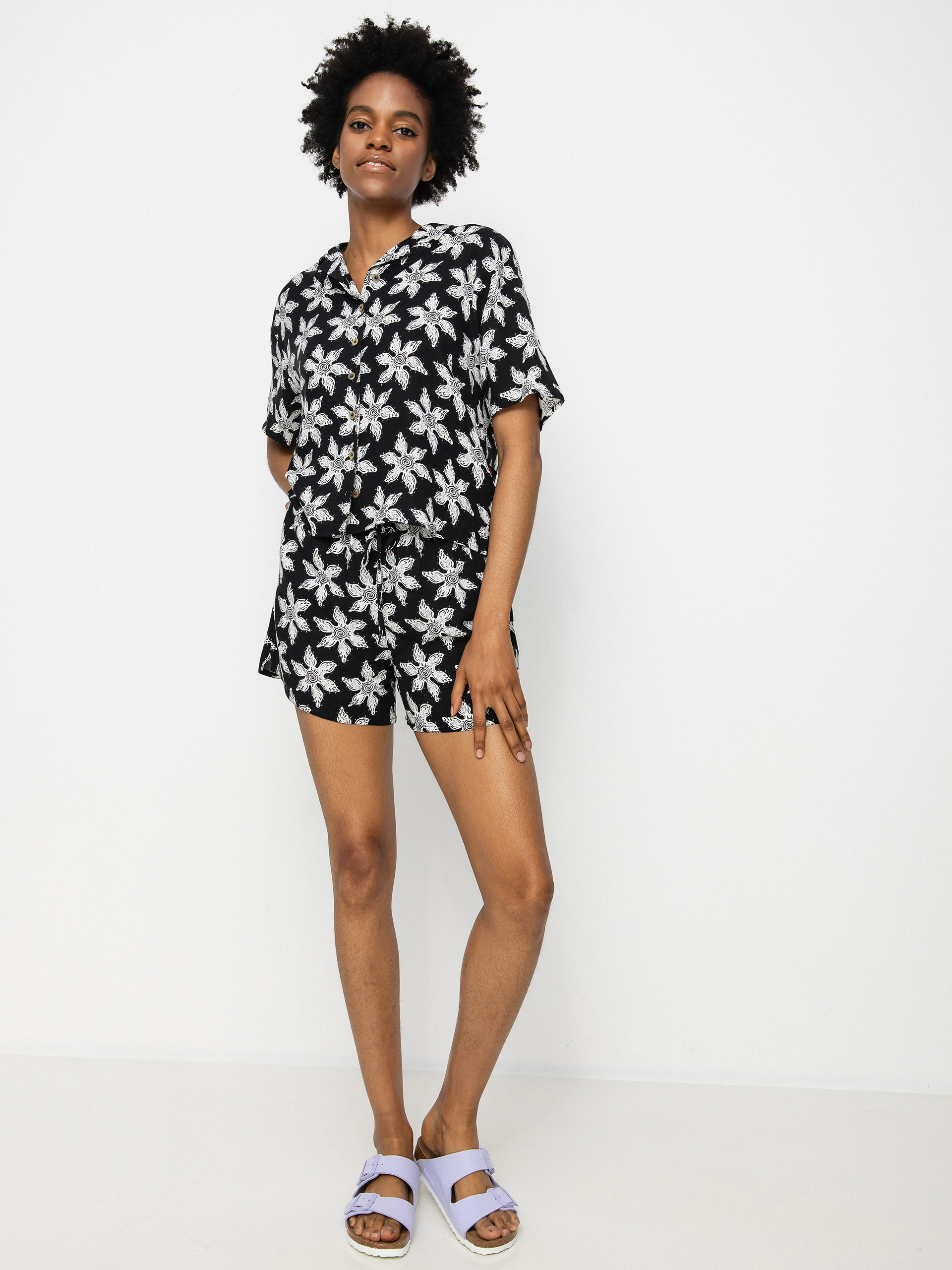 Košile Quiksilver X Stranger Things Upside Down Wmn (upsidown monster flower black)