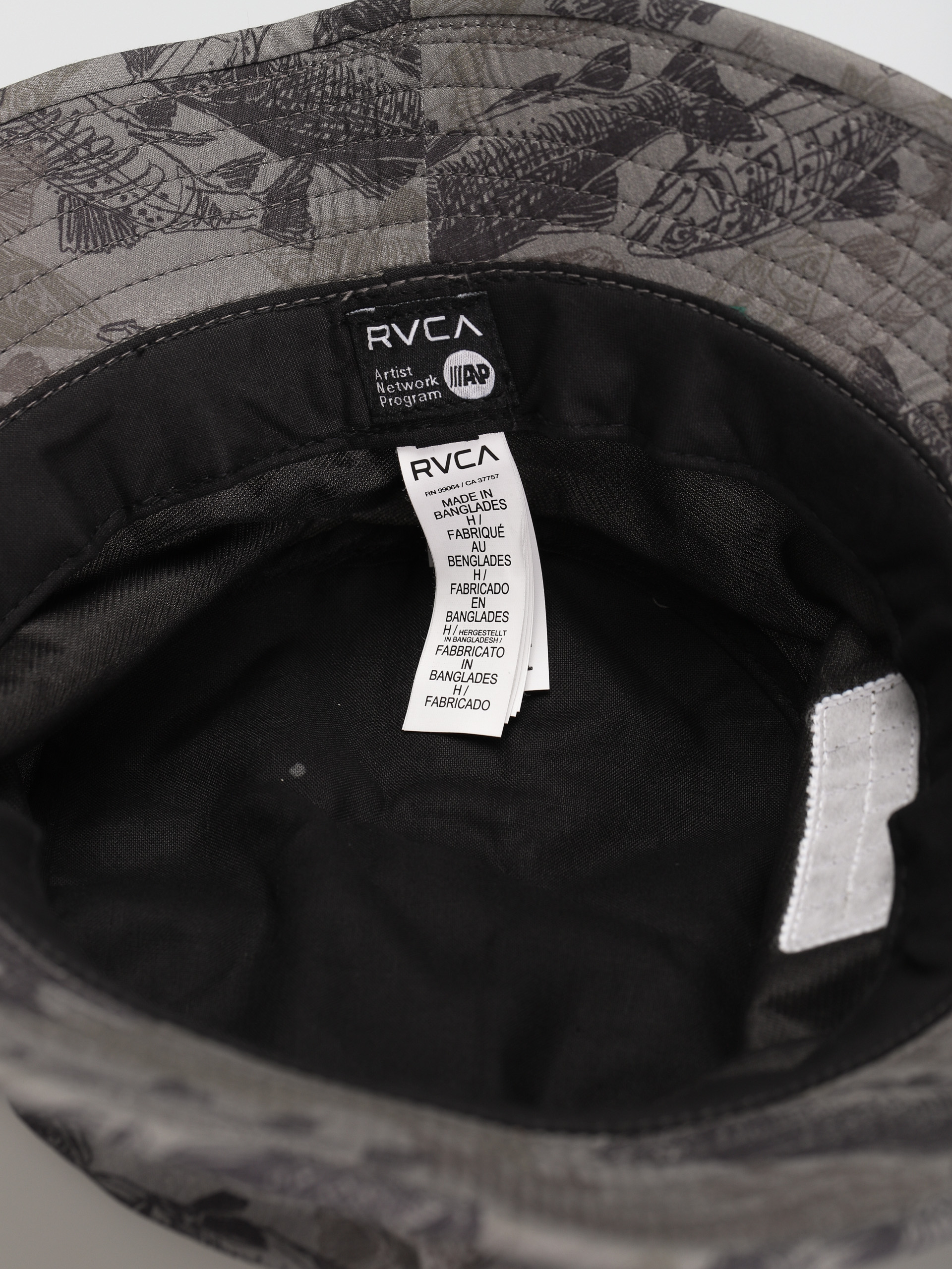 Klobouk RVCA Horton Bucket (camo)