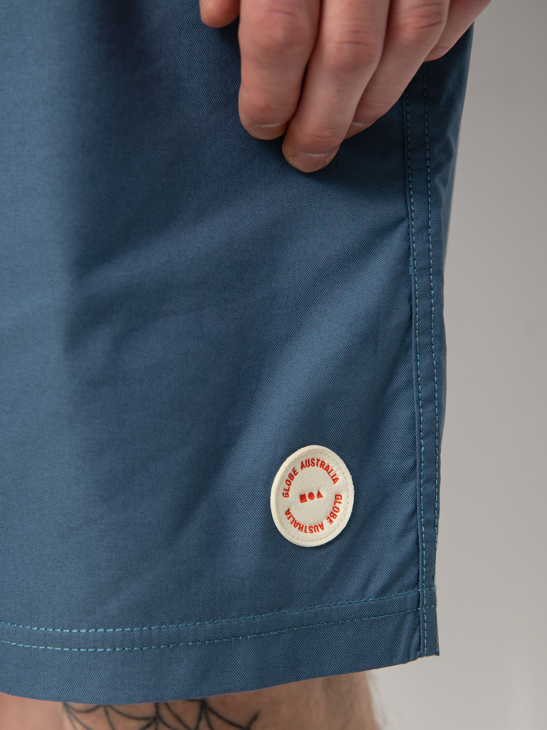 Plážové kraťasy Globe Clean Swell (slate blue)