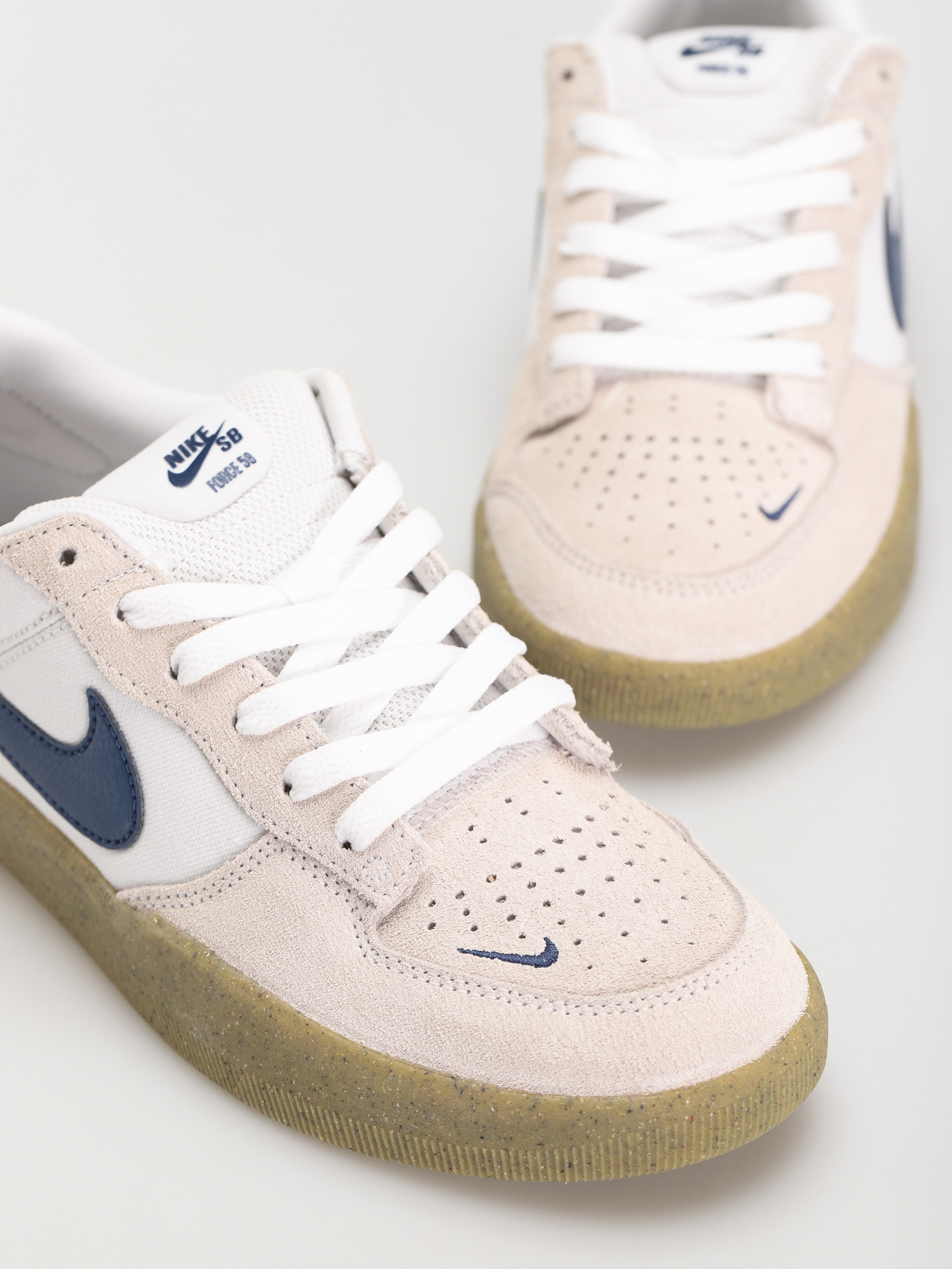 Boty Nike SB Force 58 (white/navy white gum light brown)