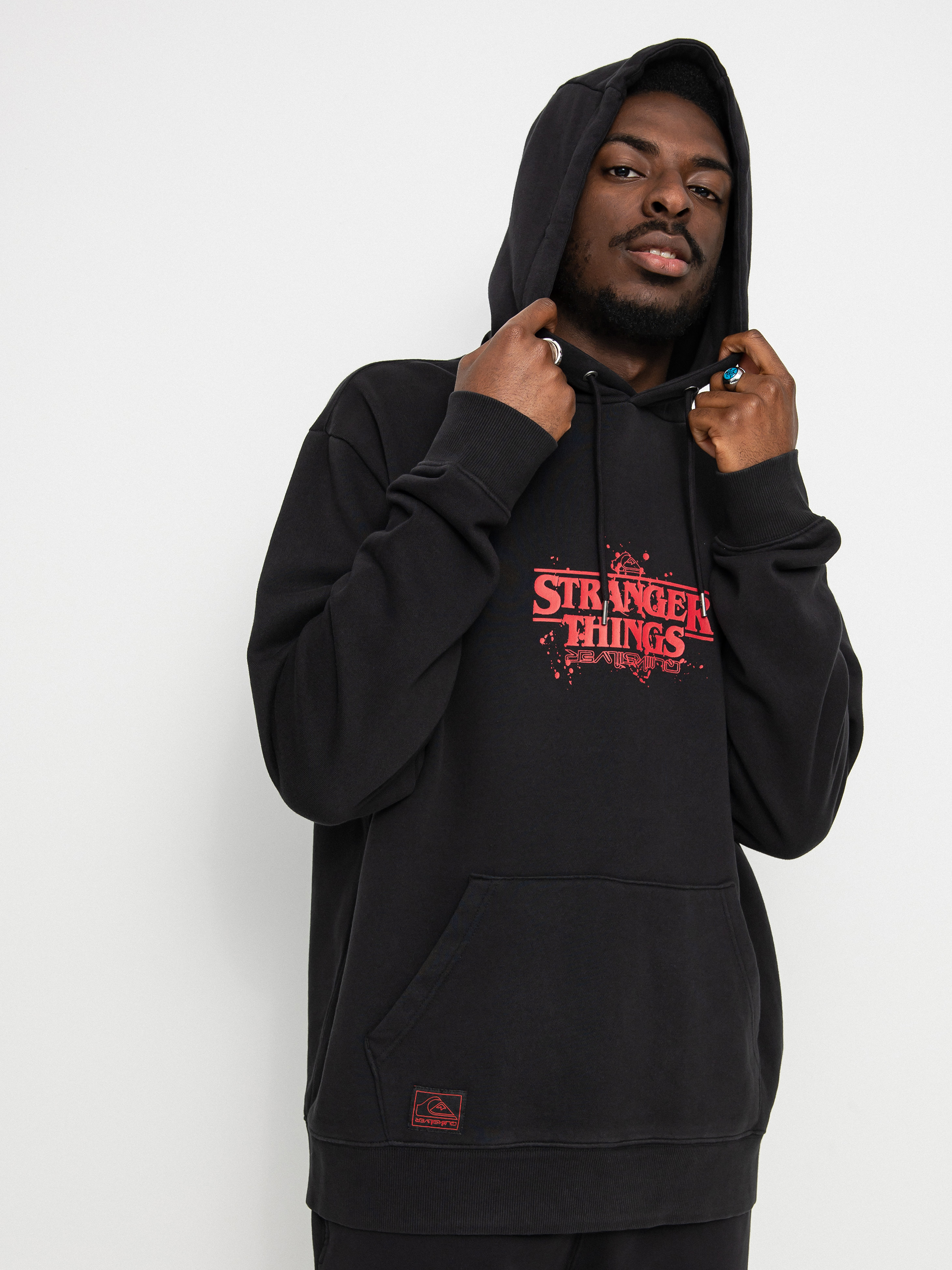 Mikina s kapucí Quiksilver X Stranger Things Official Logo HD (black)