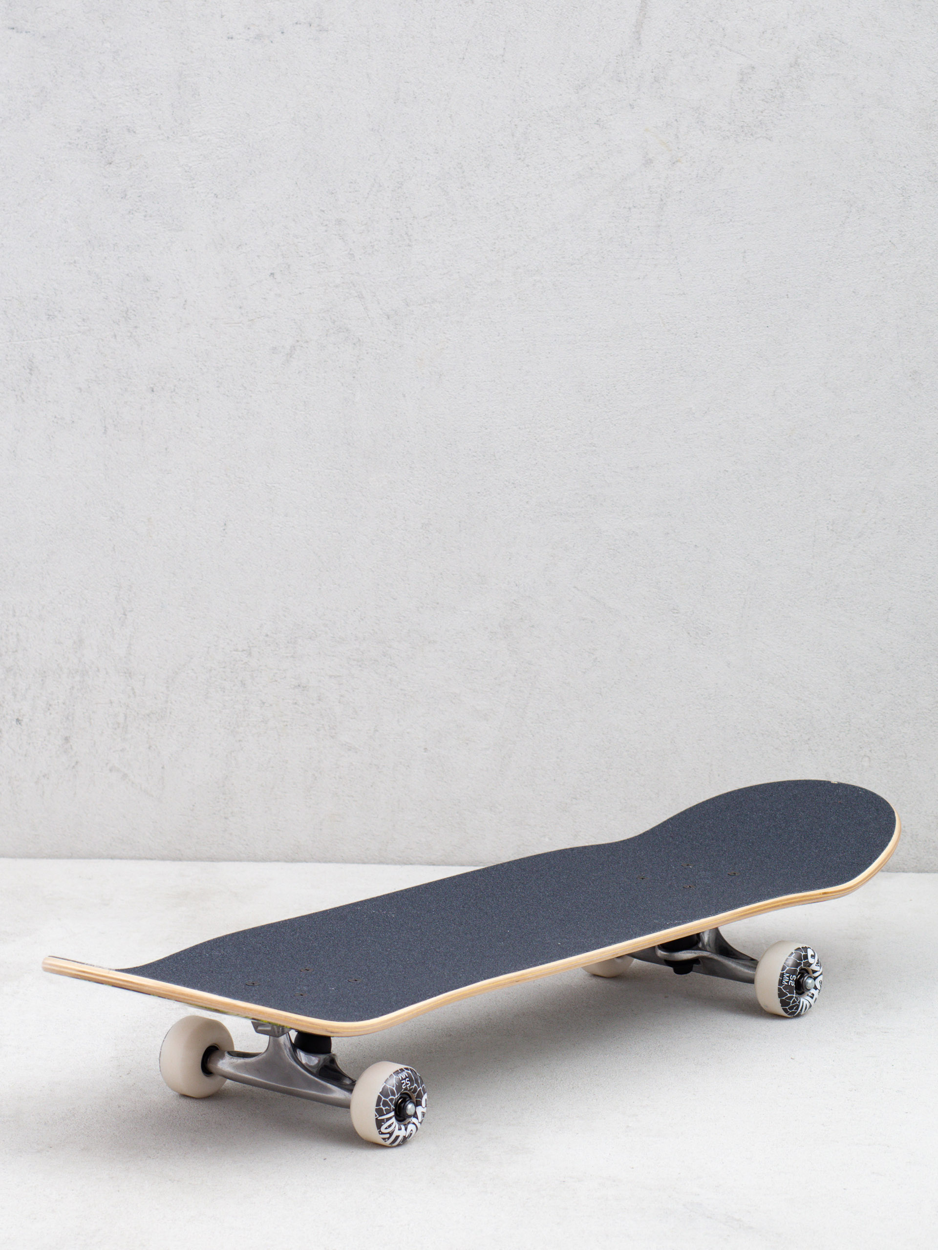 Skateboard Cliche Botanical (charcoal)