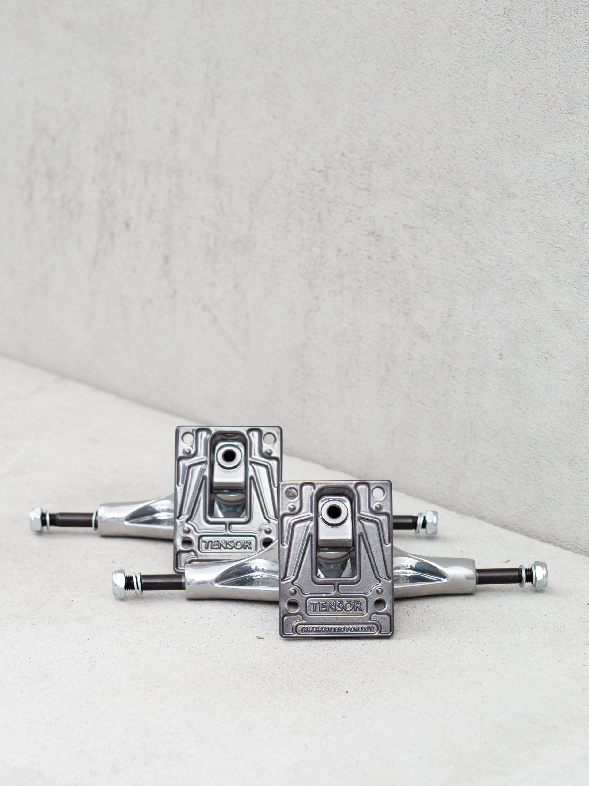 Trucky Tensor Mag Light Glossy (white gold/gun metal)