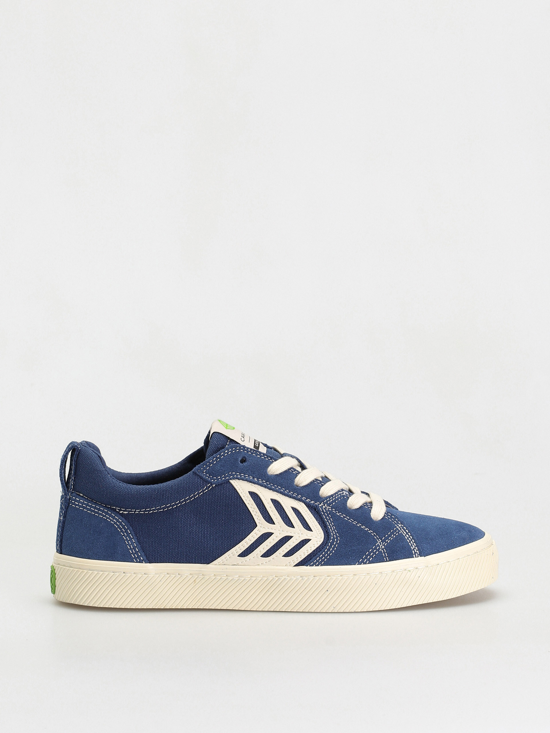 Boty Cariuma Catiba Pro (mystery blue suede and canvas contrast thread ivory logo)