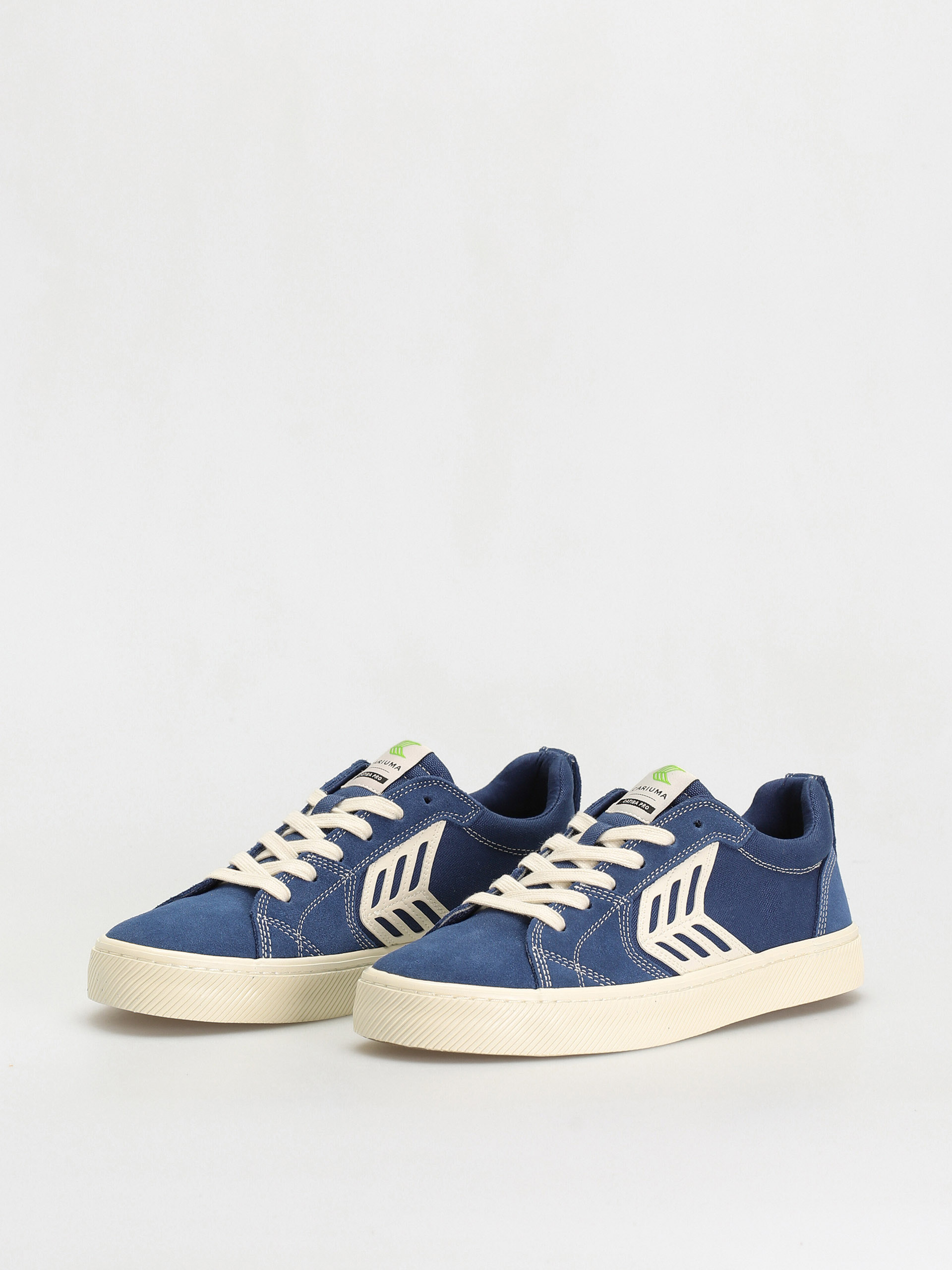 Boty Cariuma Catiba Pro (mystery blue suede and canvas contrast thread ivory logo)