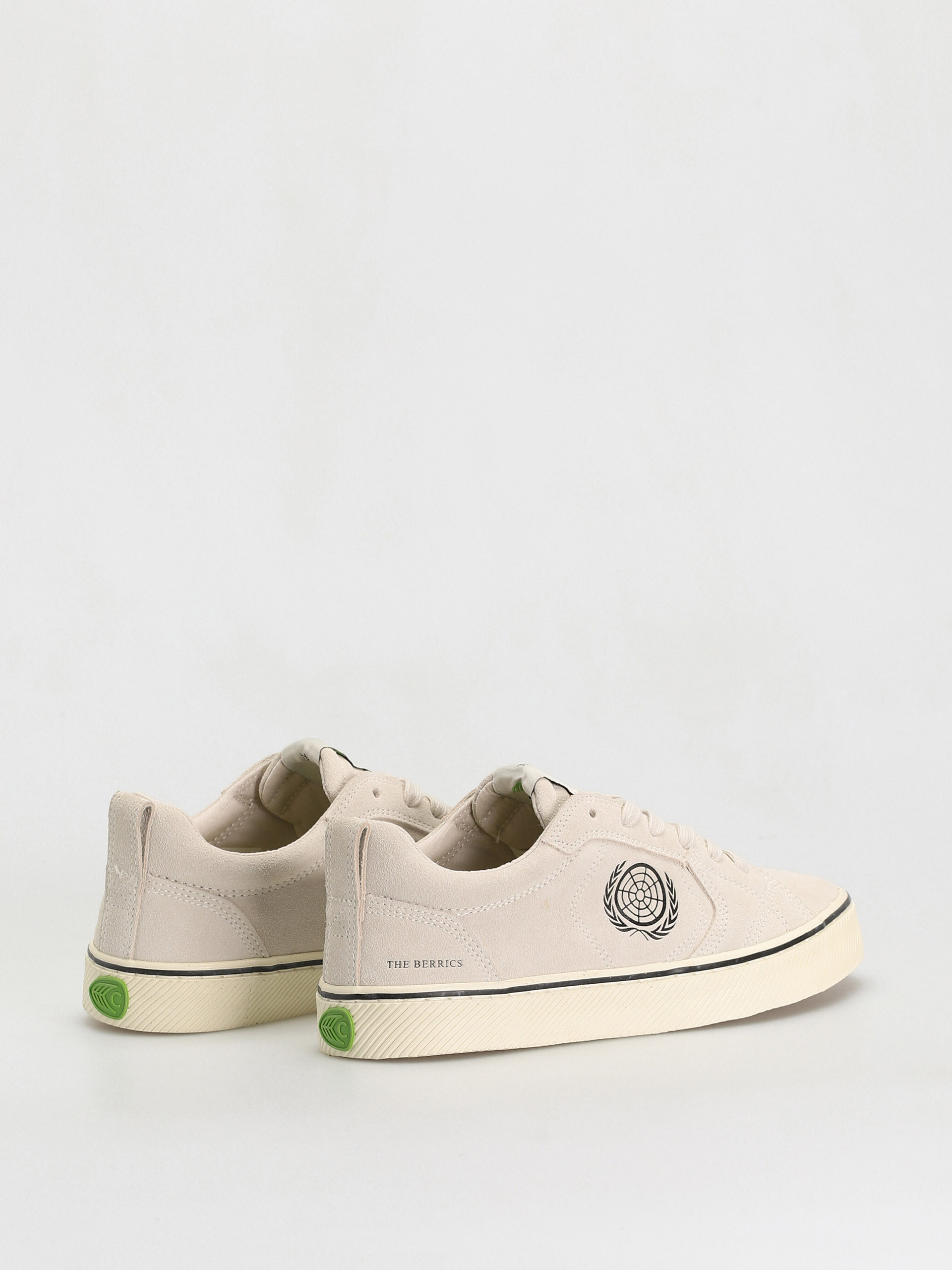 Boty Cariuma Catiba Pro Berrics (vintage white suede)