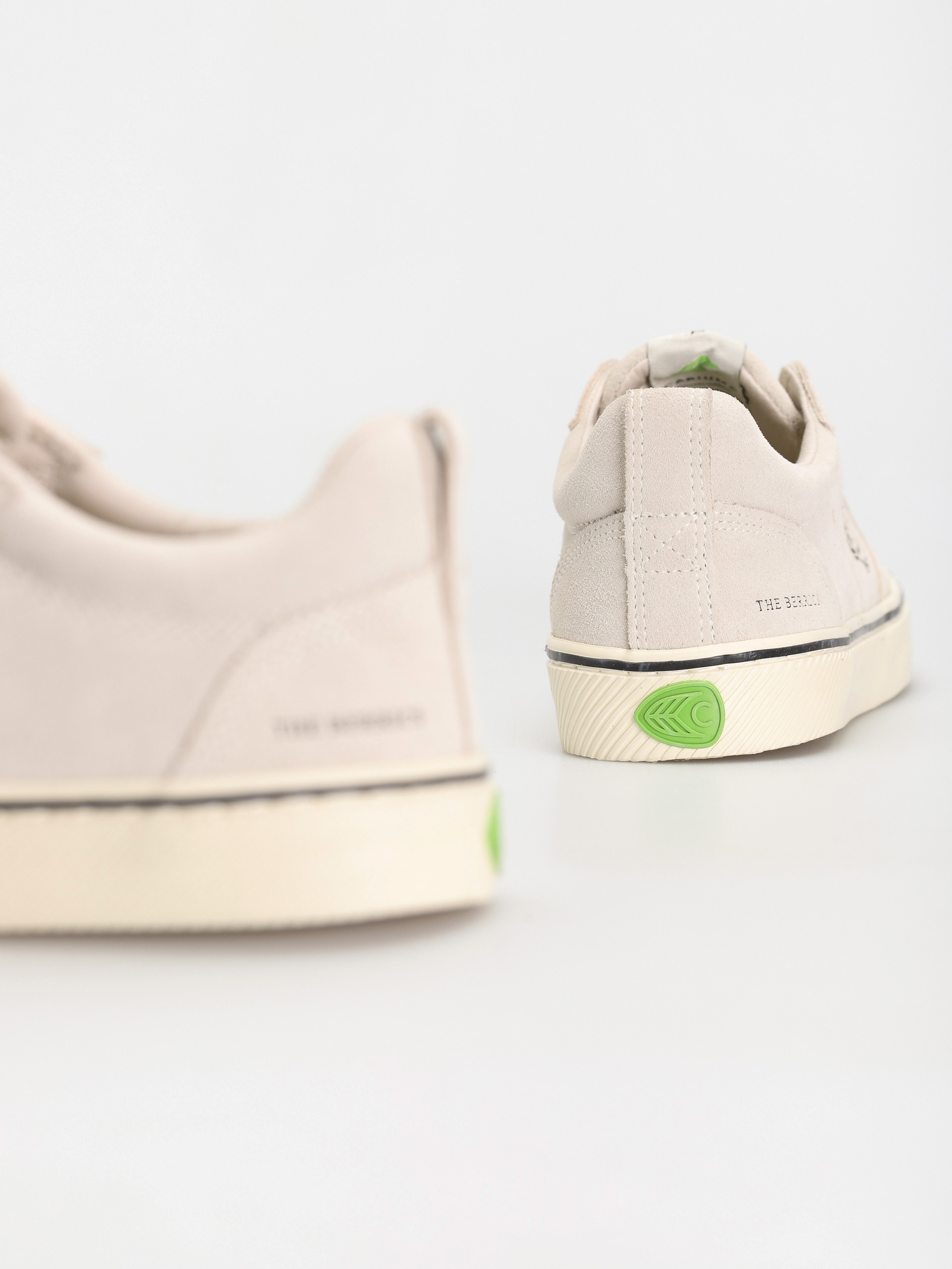 Boty Cariuma Catiba Pro Berrics (vintage white suede)