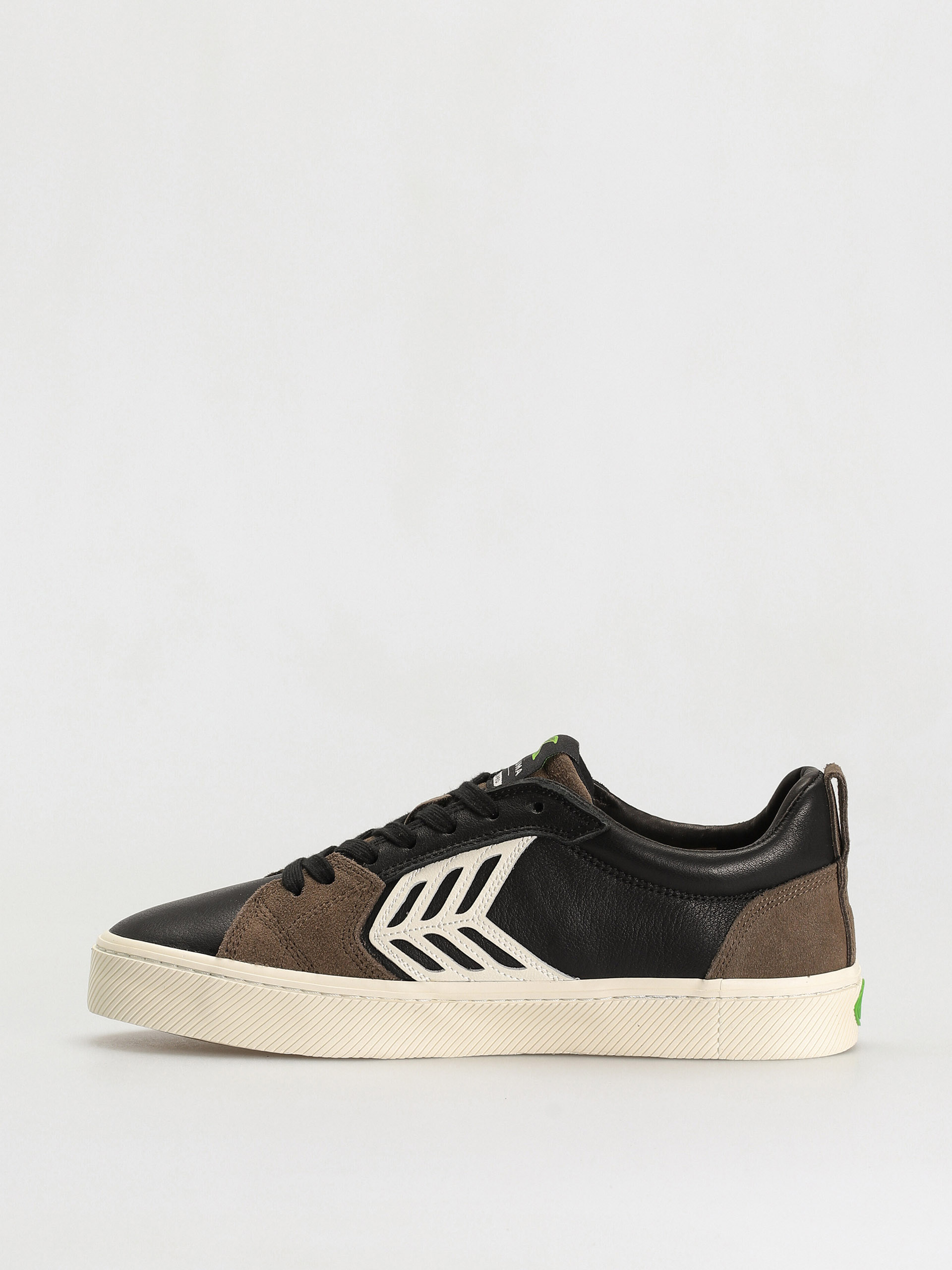 Boty Cariuma Catiba Pro (black premium leather dark khaki suede)