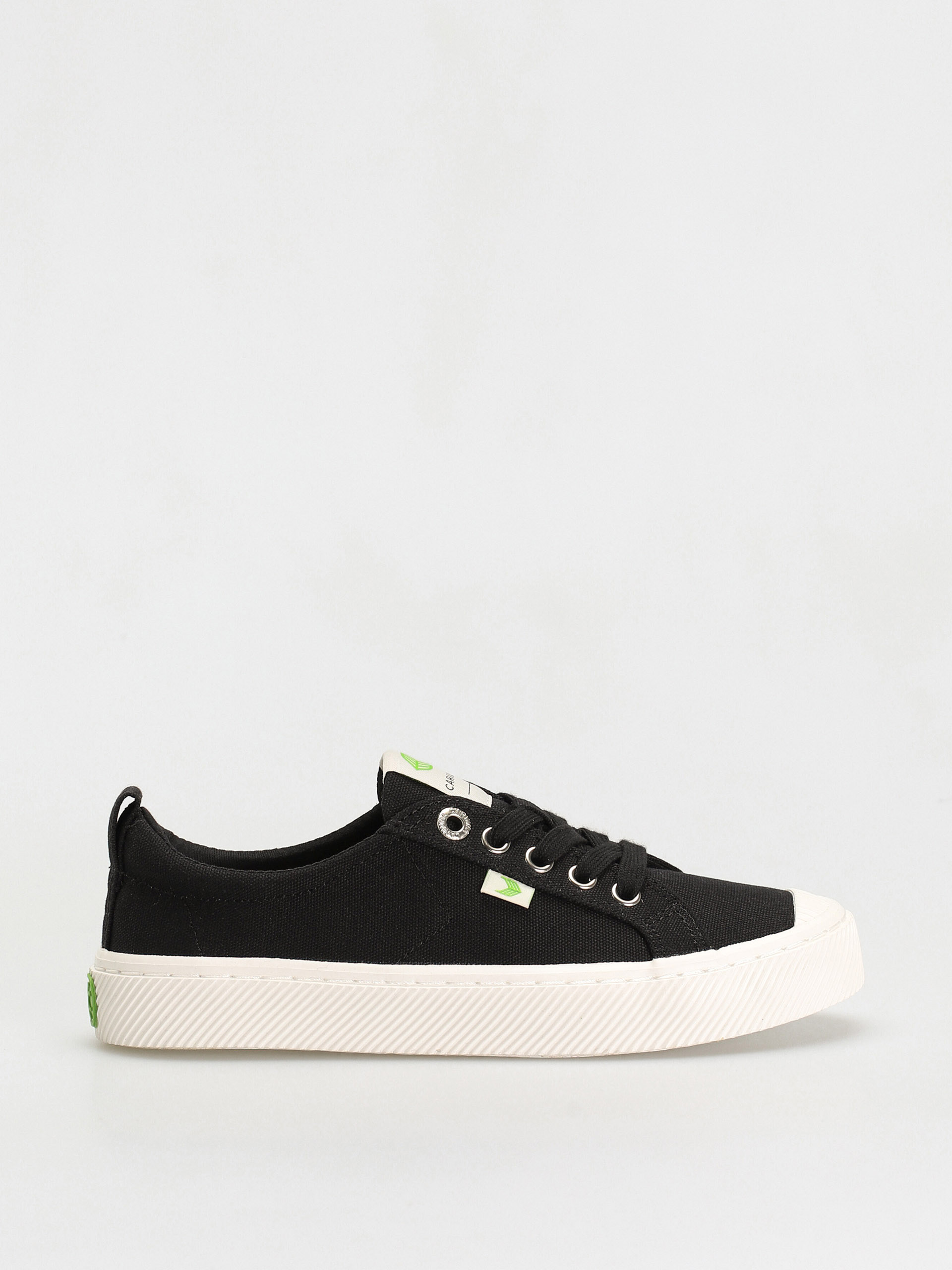 Boty Cariuma Oca Low (black canvas)