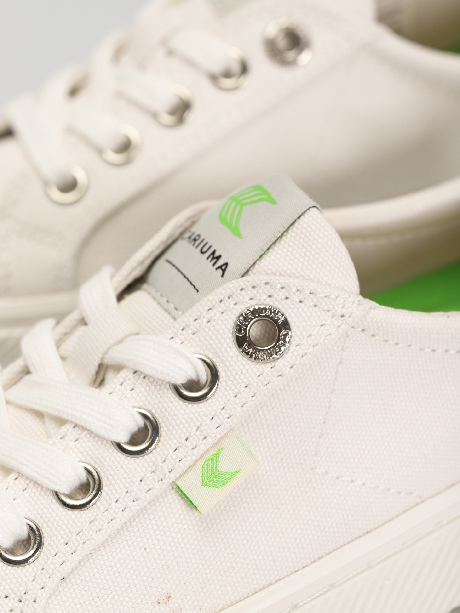 Boty Cariuma Oca Low (off white canvas)