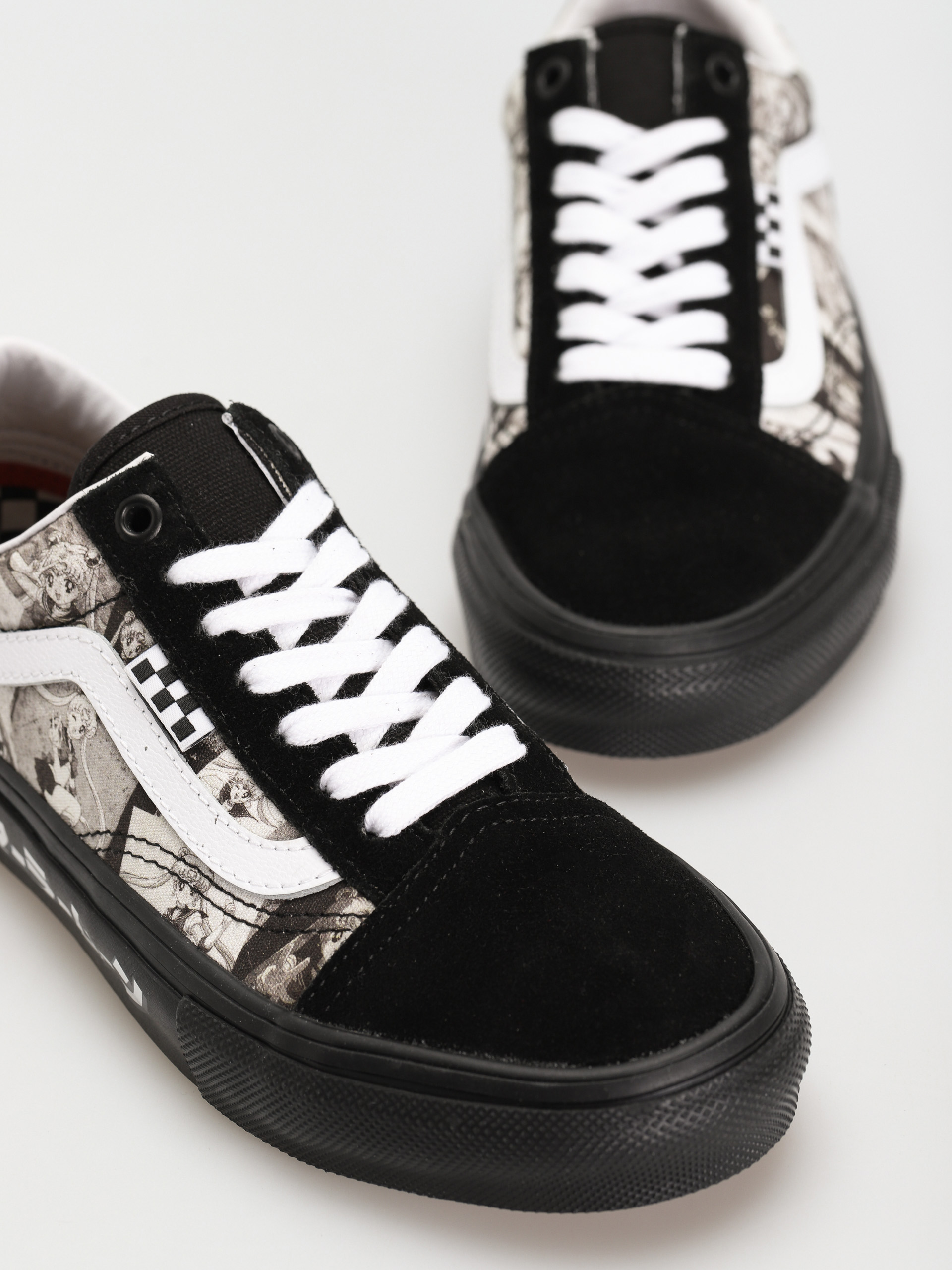 Boty Vans X Sailor Moon Skate Old Skool (pretty guardian sailor moon black/black)