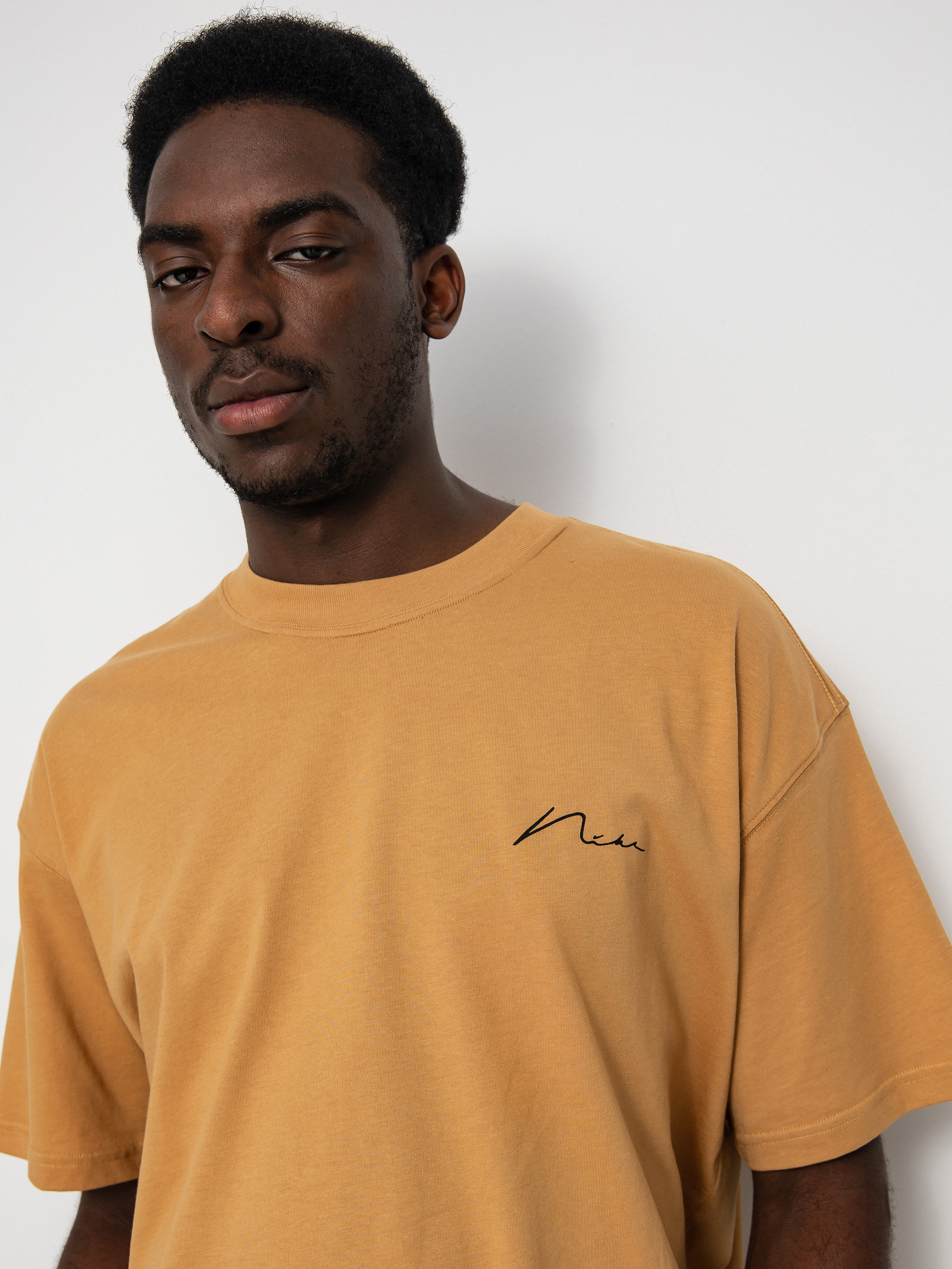 Tričko Nike SB Dunk (elemental gold)