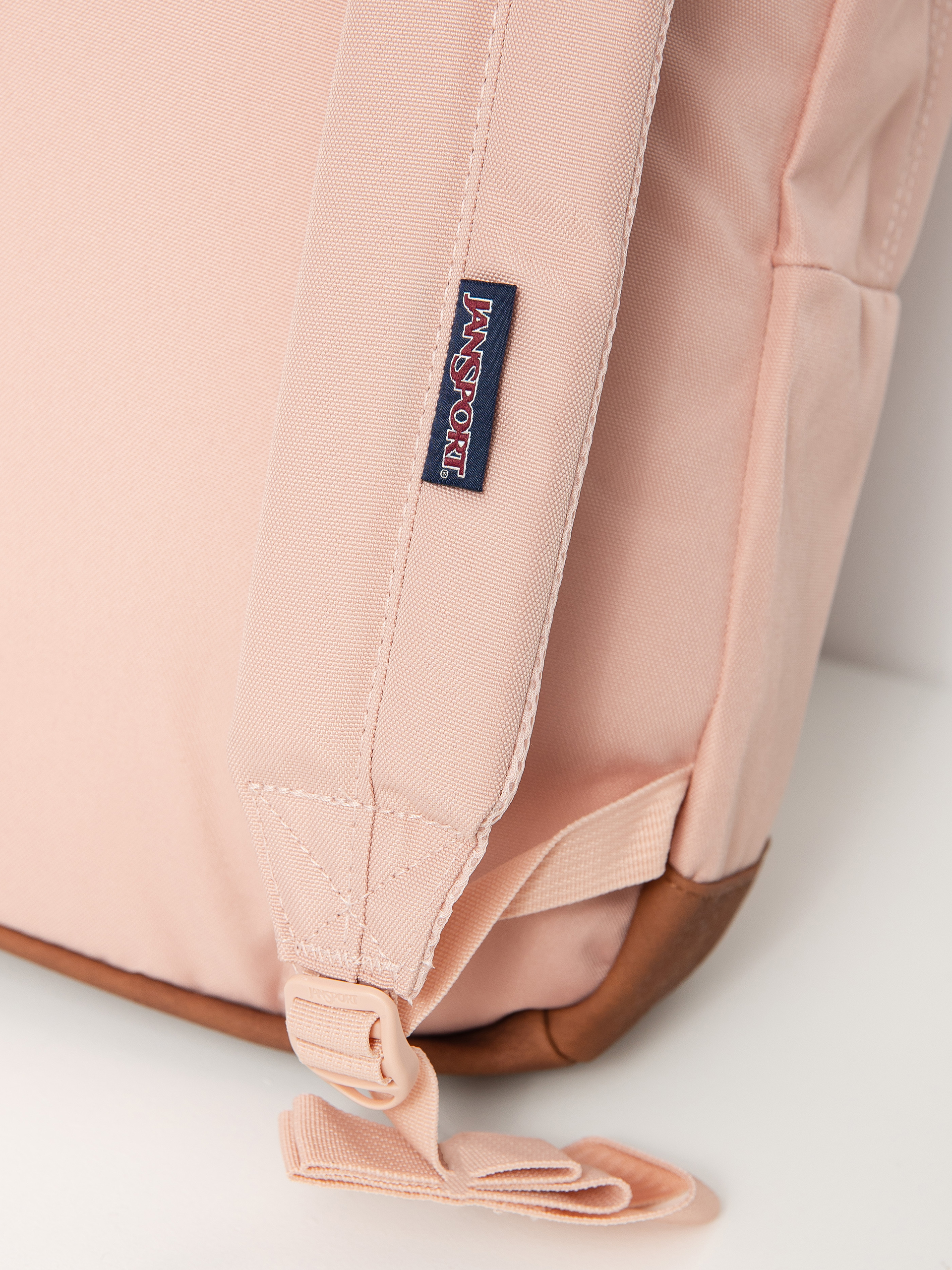 Batoh JanSport Cortlandt (misty rose)