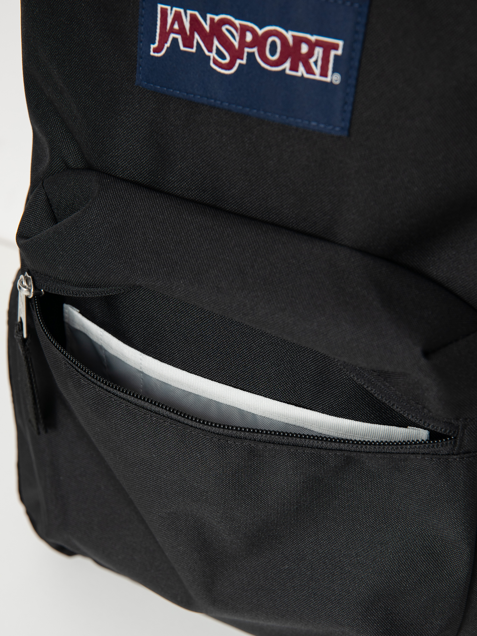 Batoh JanSport Cross Town (black)