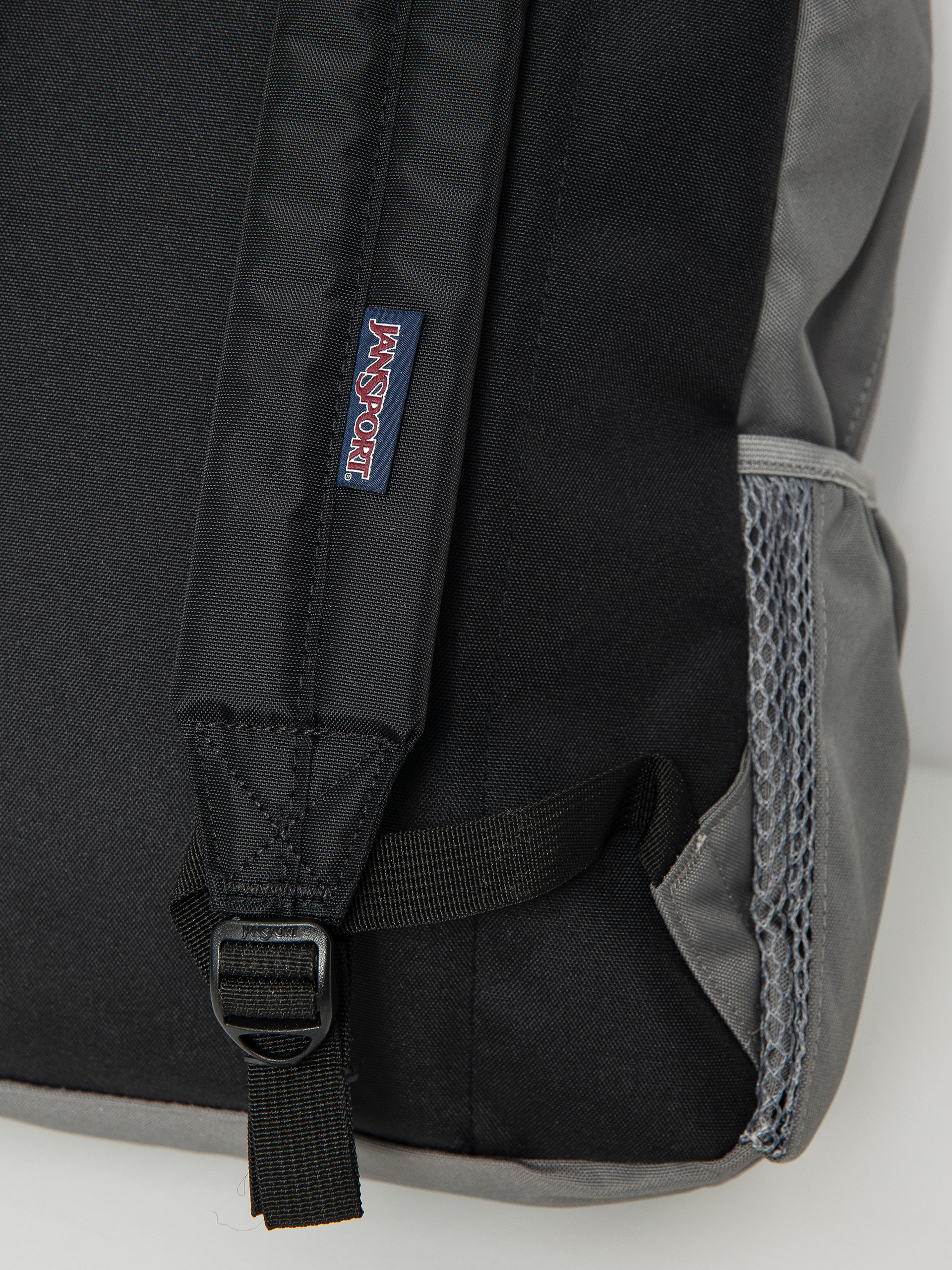 Batoh JanSport Cross Town (graphite grey)