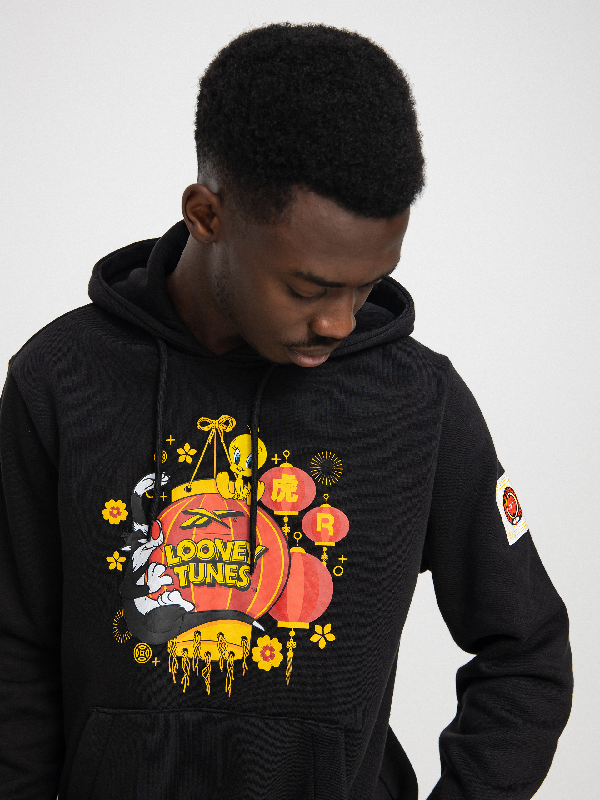 Mikina s kapucí Reebok X Looney Tunes HD (black)