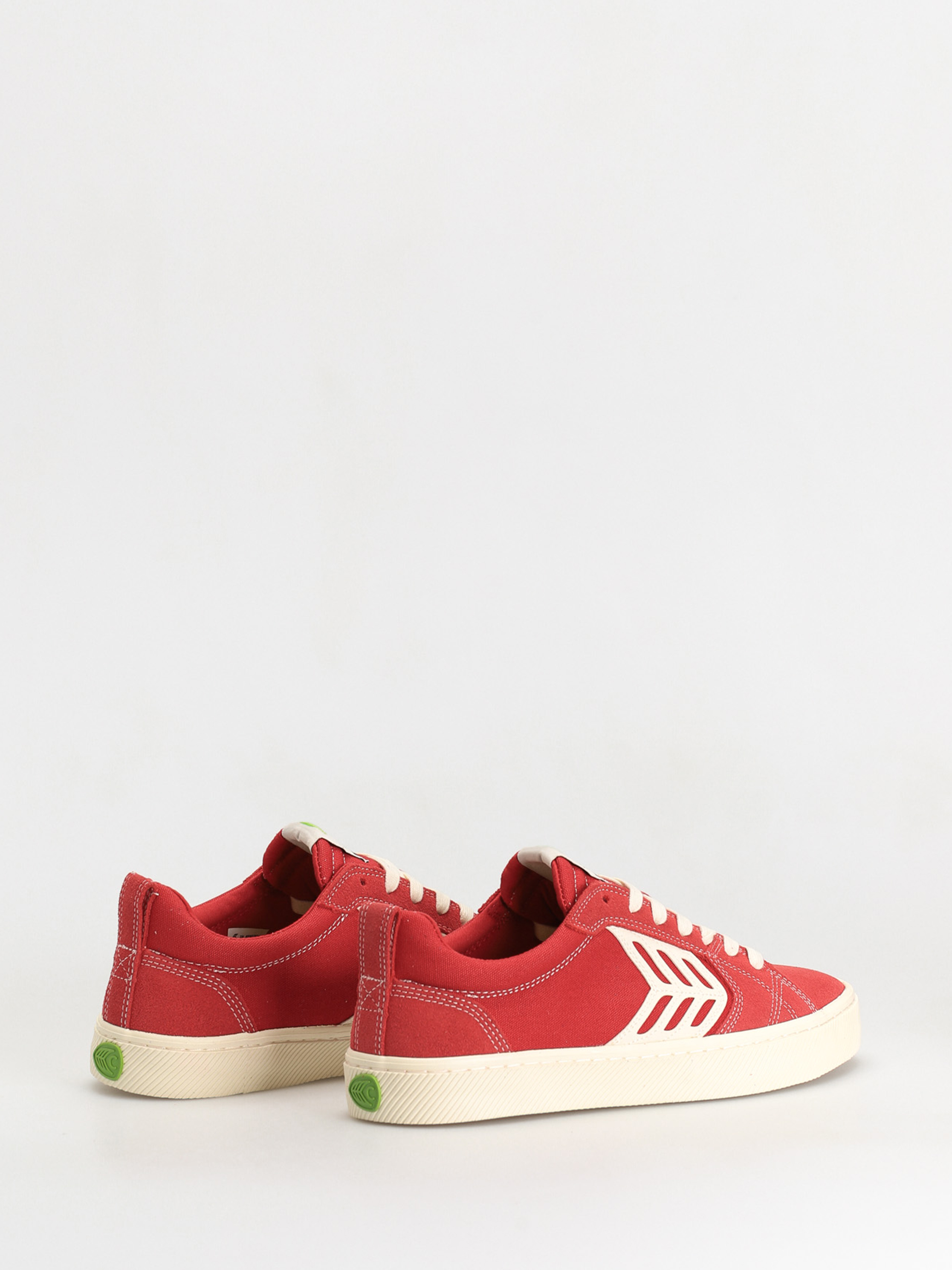 Boty Cariuma Catiba Pro (samba red suede and canvas contrast thread ivory logo)