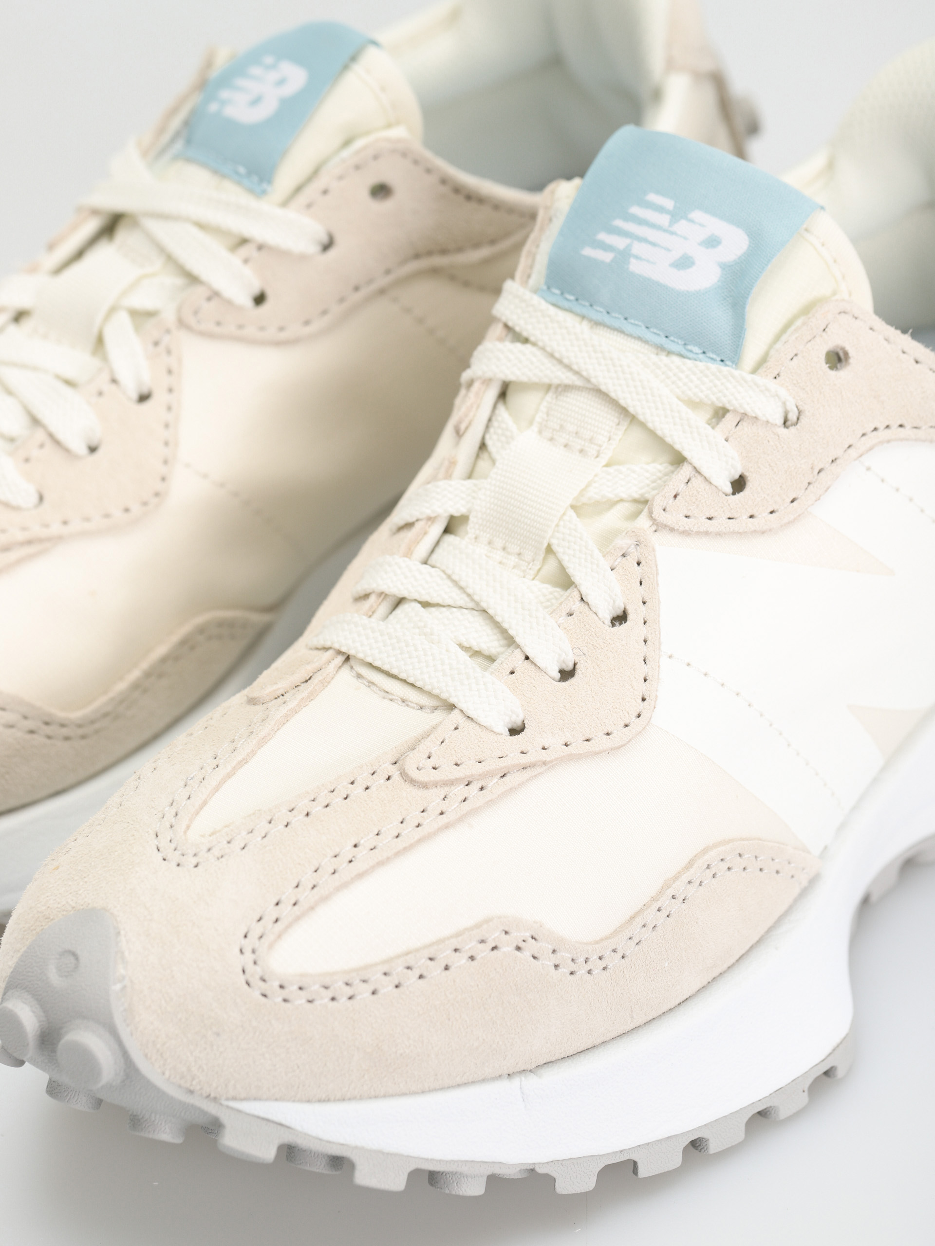 Boty New Balance 327 Wmn (sea salt)