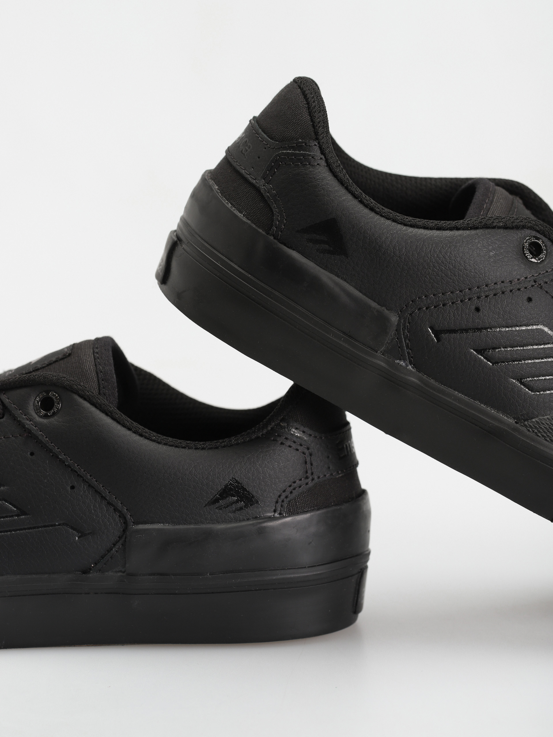 Boty Emerica The Low Vulc (black/black/black)