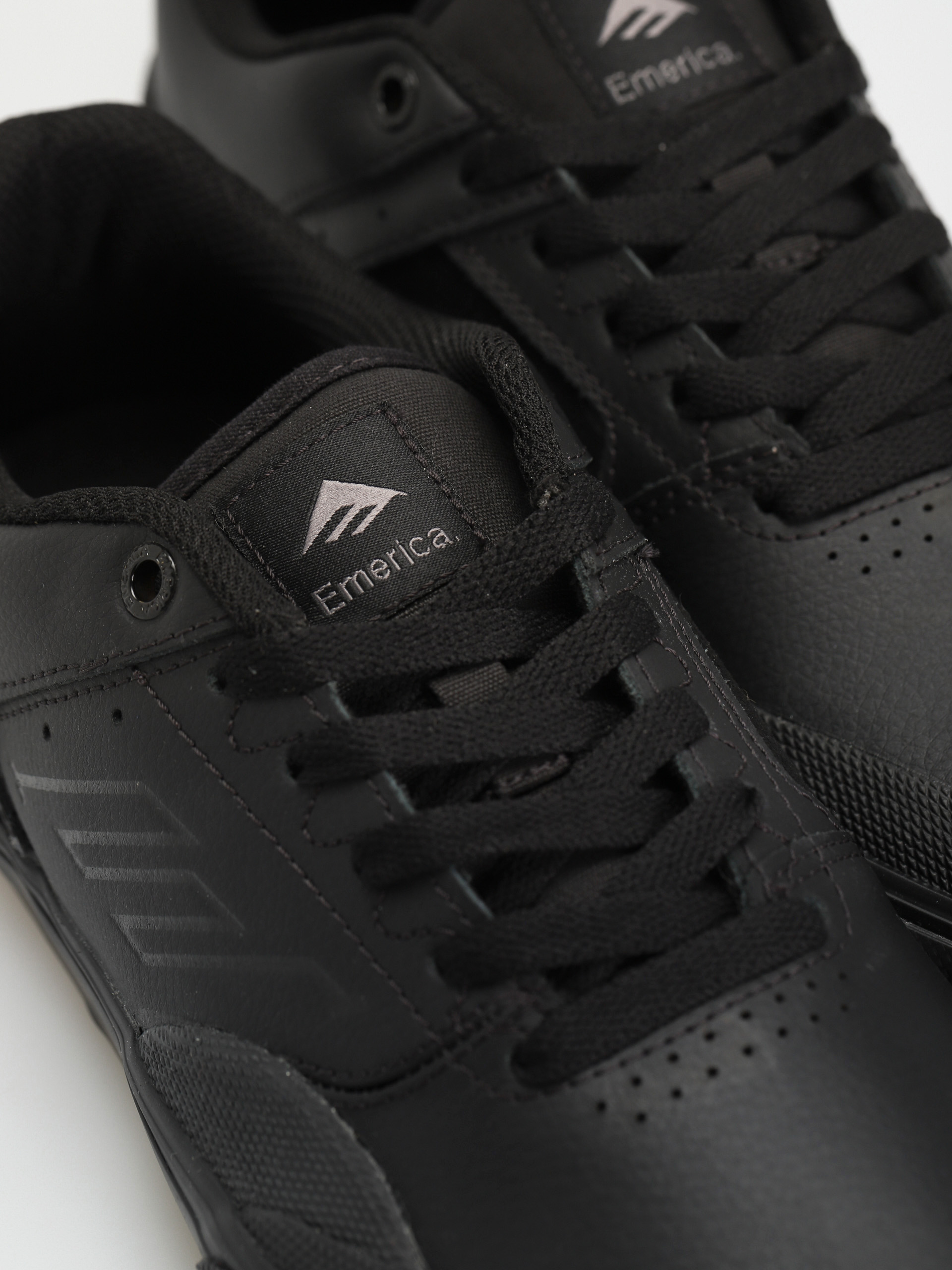 Boty Emerica The Low Vulc (black/black/black)