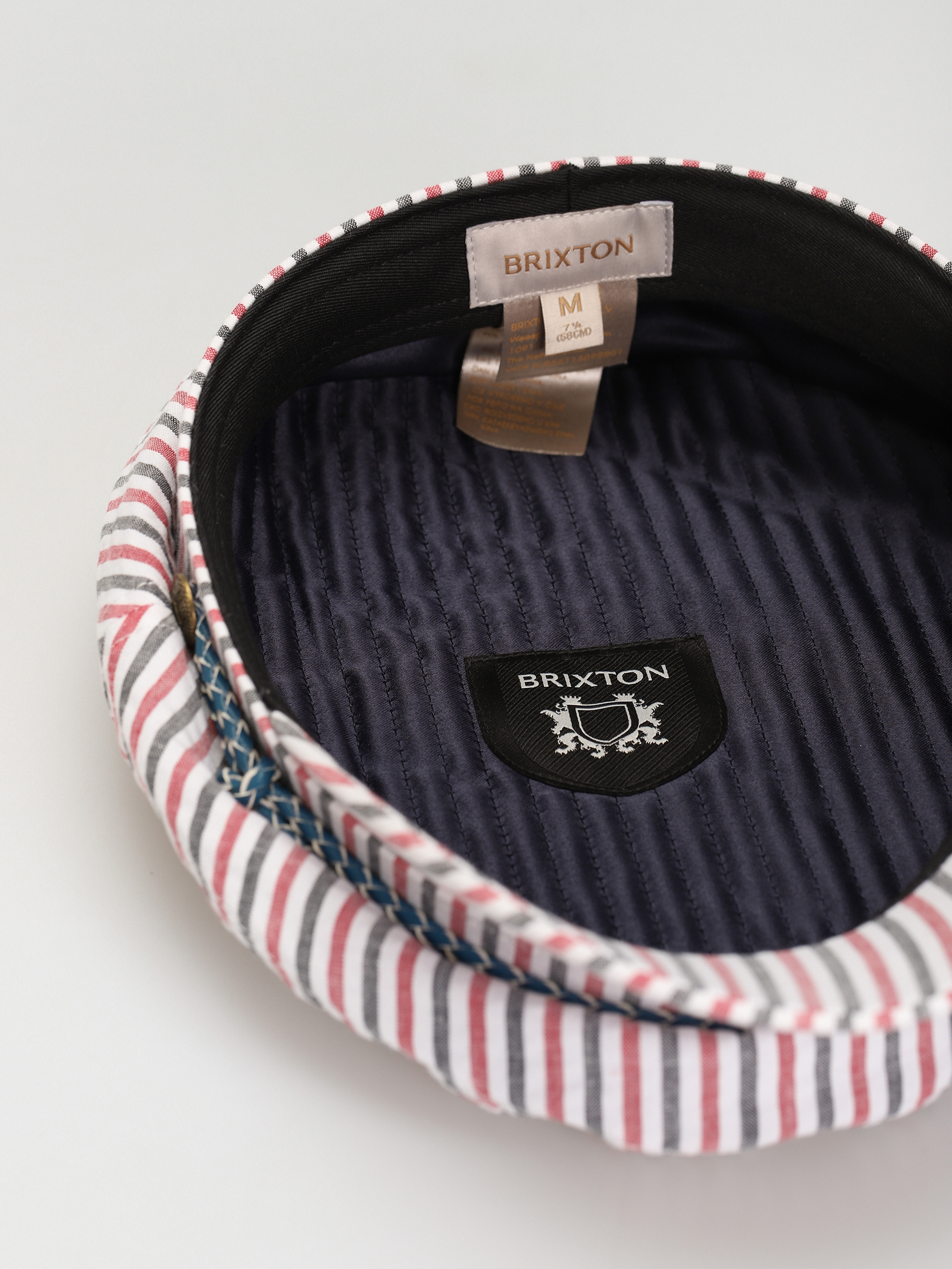 Klobouk s kšiltem Brixton Ashland Cap Wmn (crimson/joe blue)