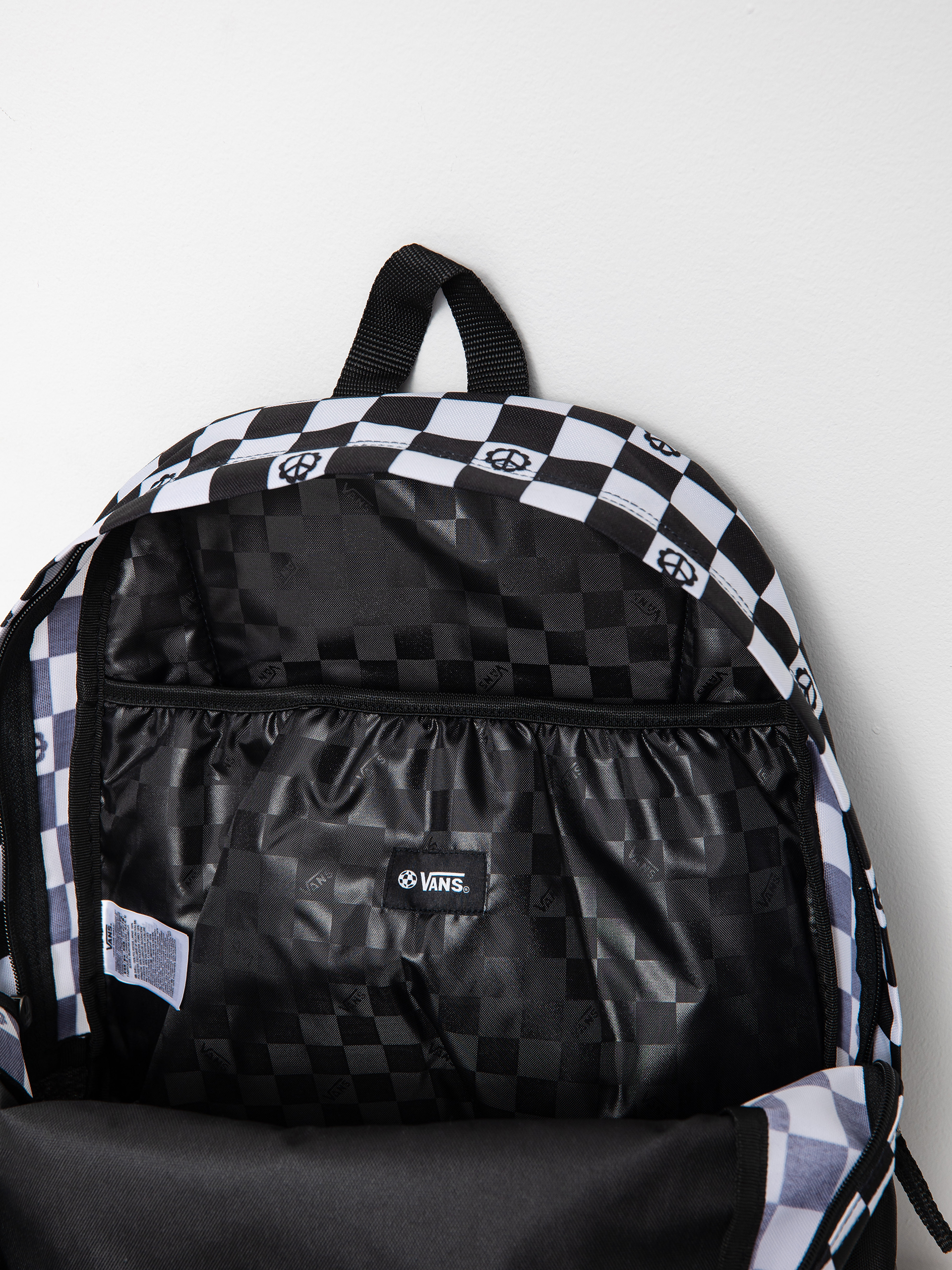 Batoh Vans Realm Wmn (peace check black/black)