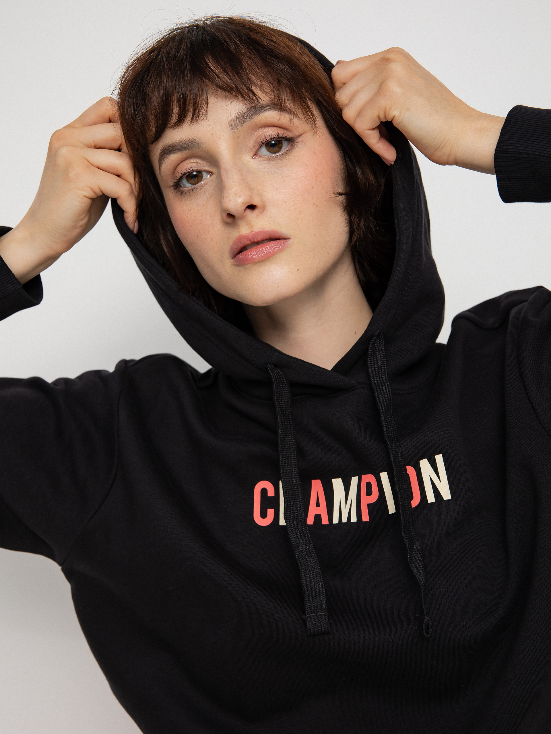 Mikina s kapucí Champion Legacy Hooded Sweatshirt 115991 HD Wmn (nbk)