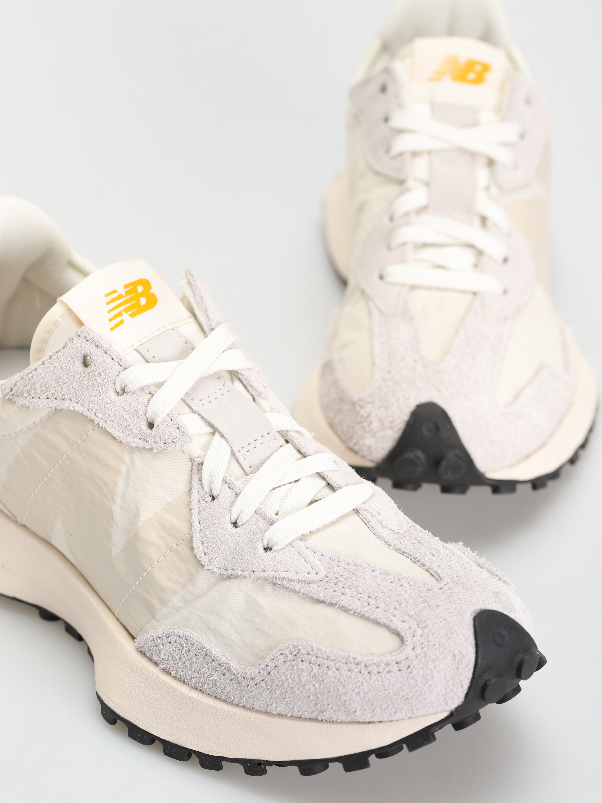 Boty New Balance 327 (team away grey)