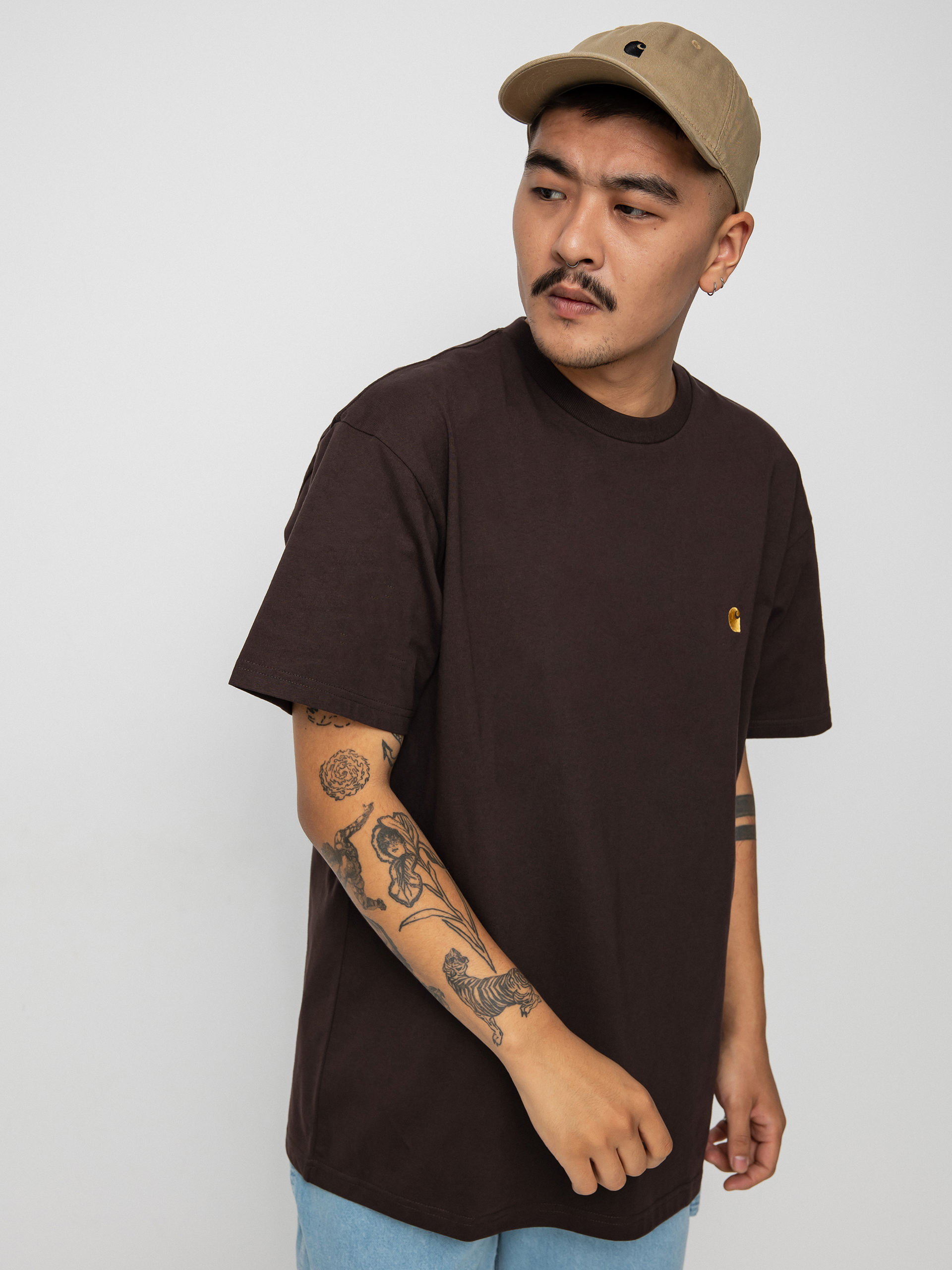 Tričko Carhartt WIP Chase (dark umber/gold)