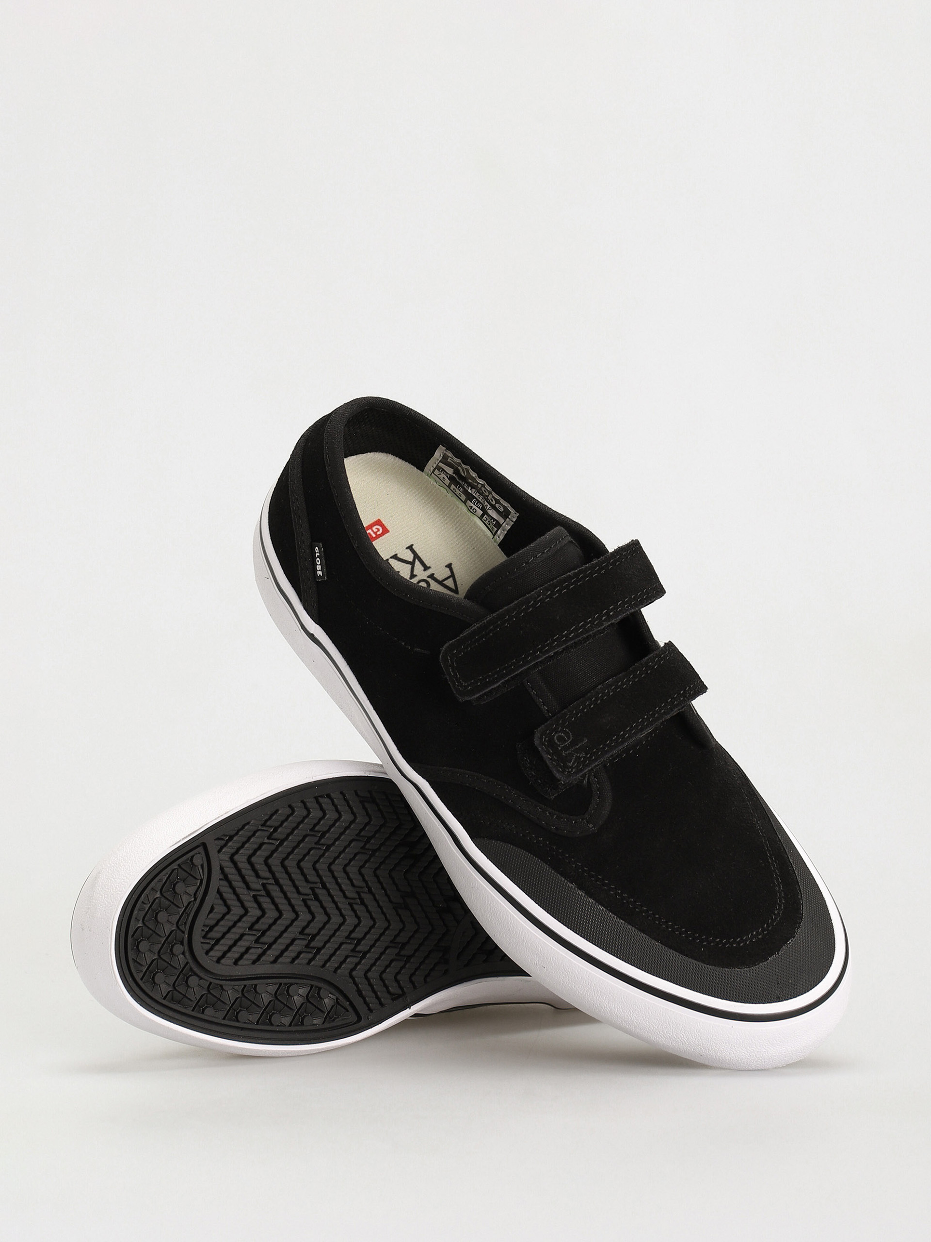 Boty Globe Motley II Strap (black/white)