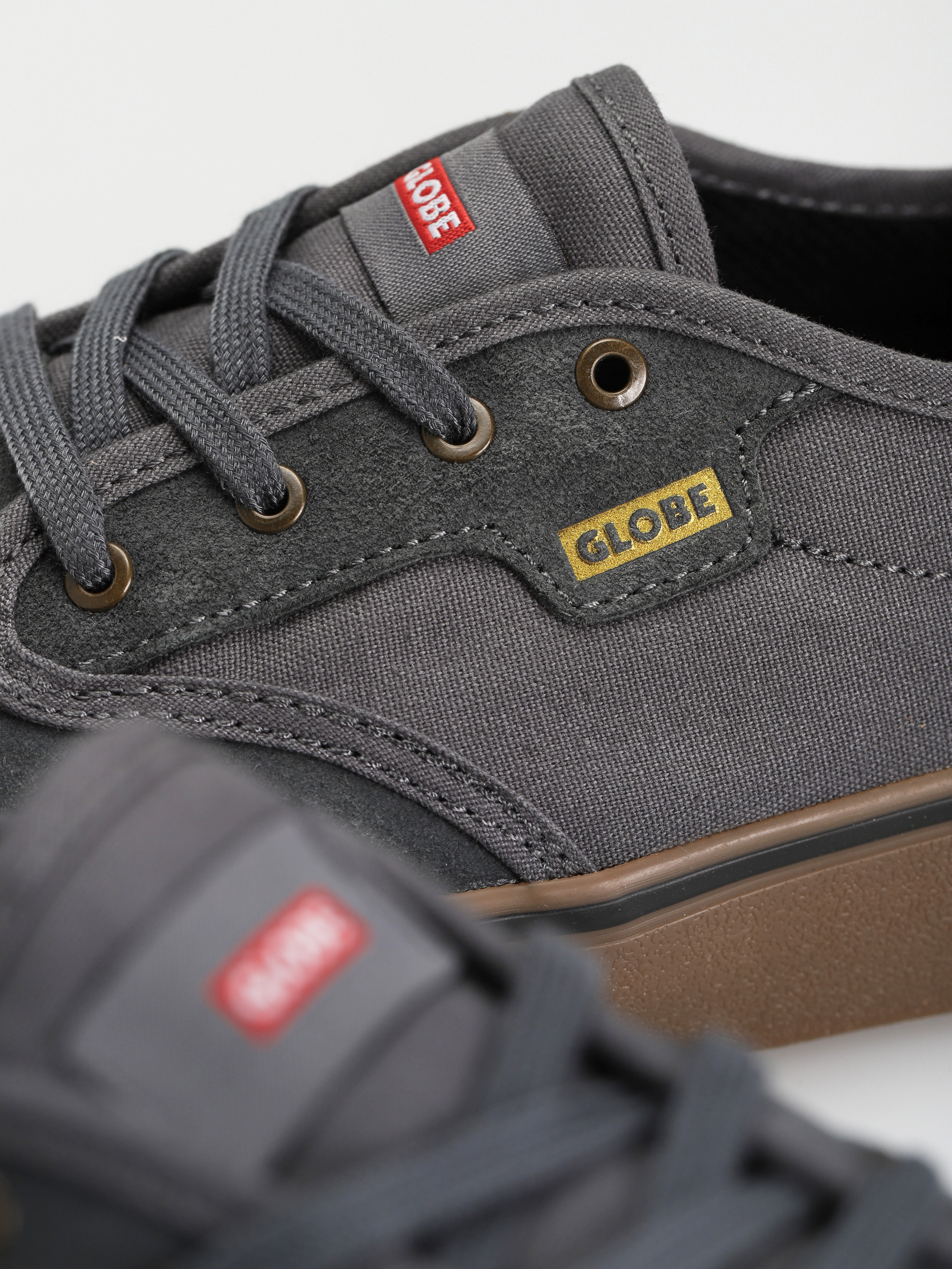 Boty Globe Motley II (dark shadow/gum)