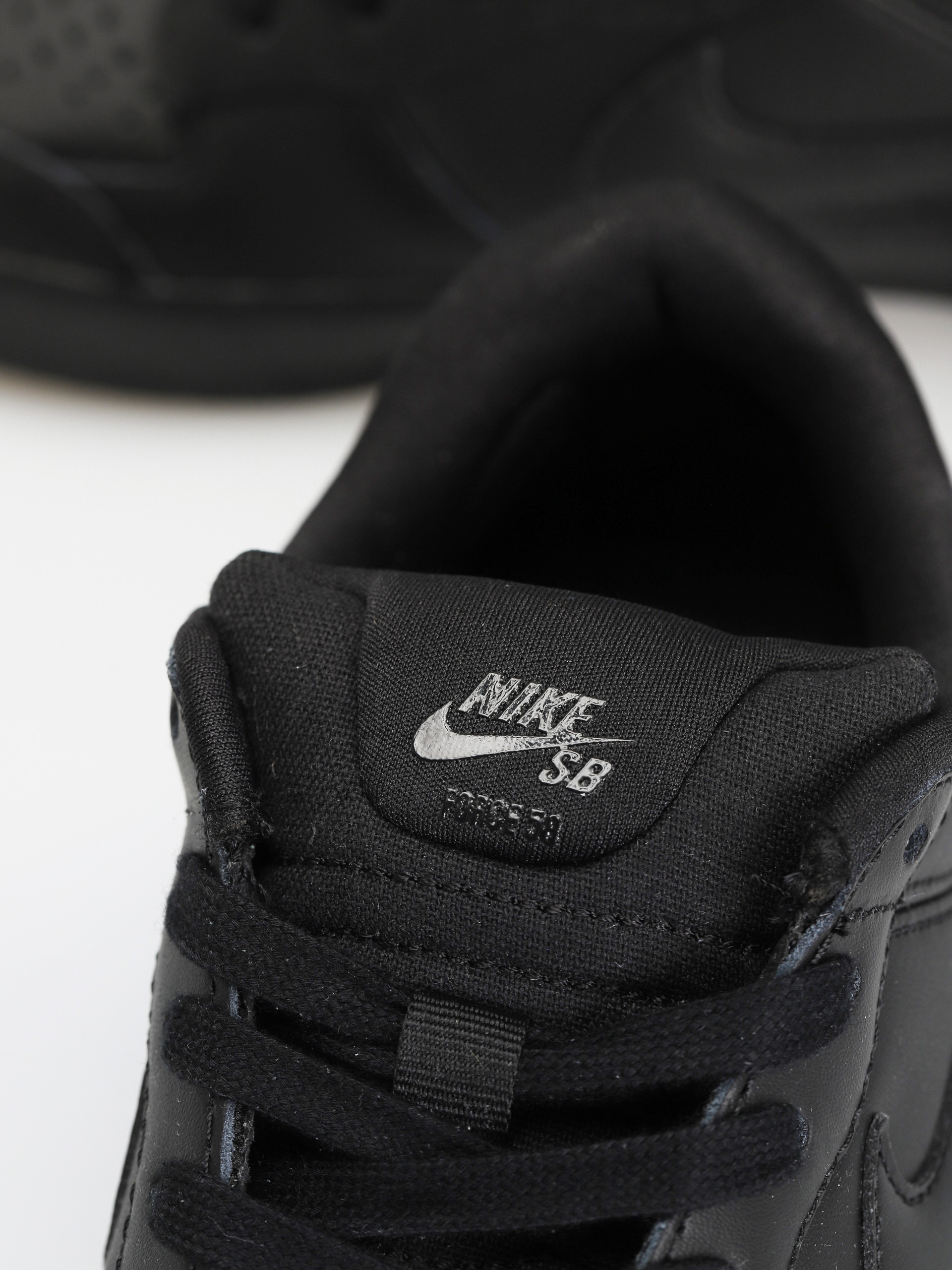 Boty Nike SB Force 58 Premium Leather (black/black black black)