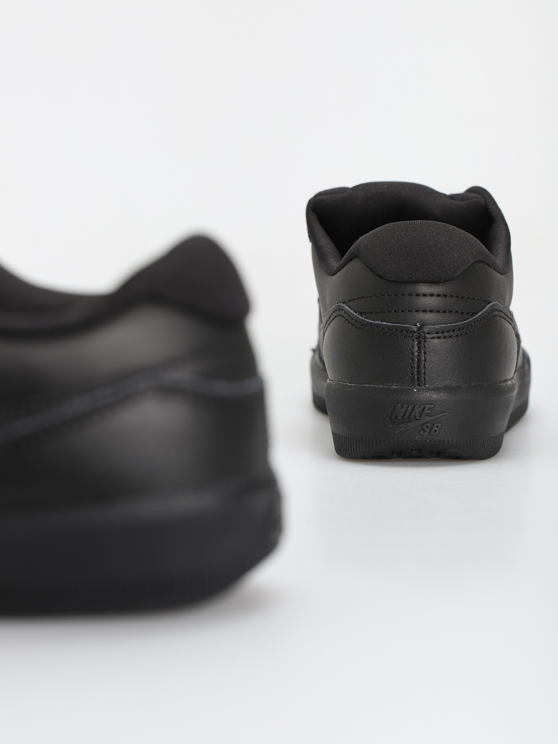 Boty Nike SB Force 58 Premium Leather (black/black black black)