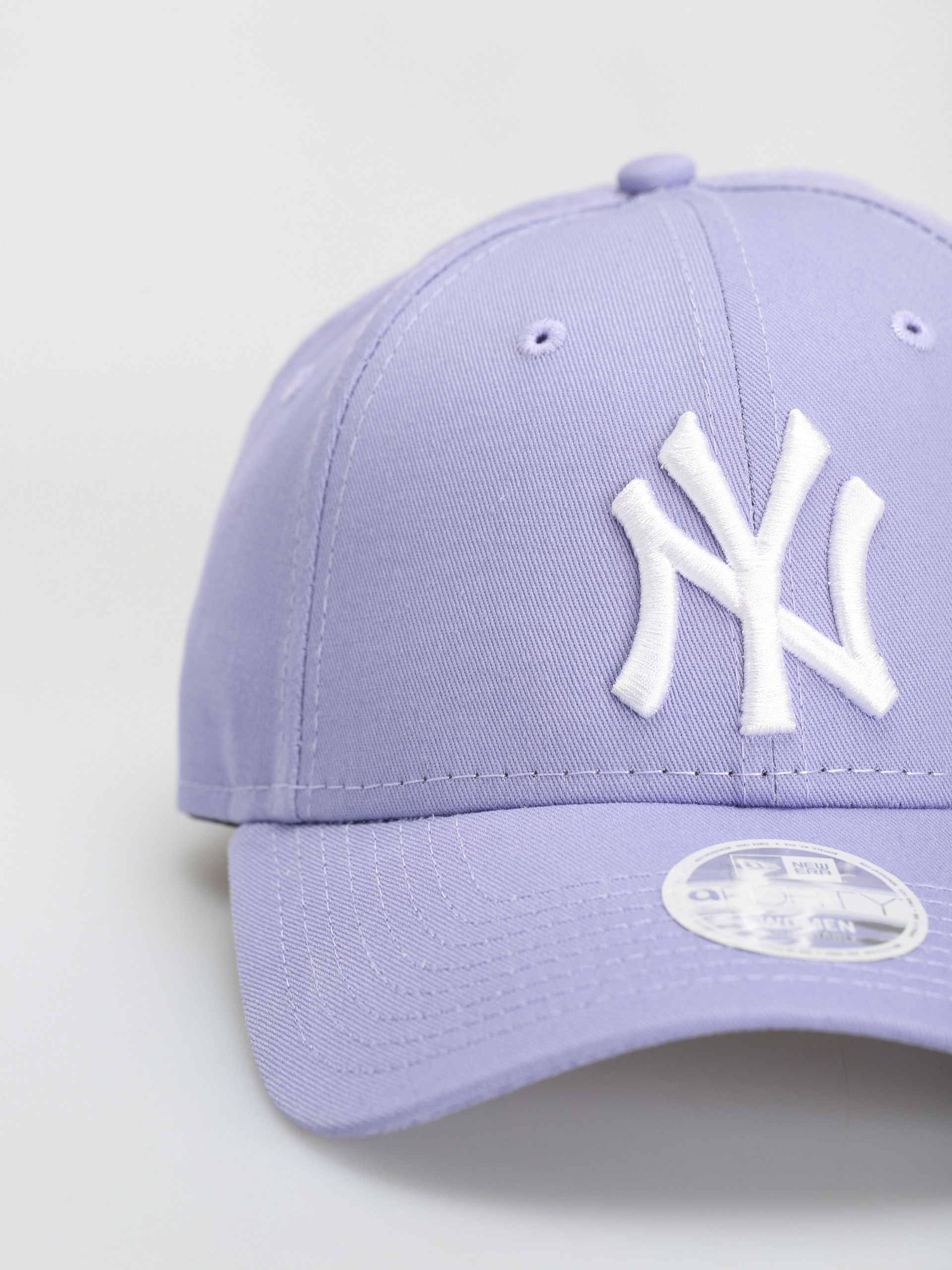 Kšiltovka  New Era League Essential 9Forty New York Yankess Wmn (lavender/white)
