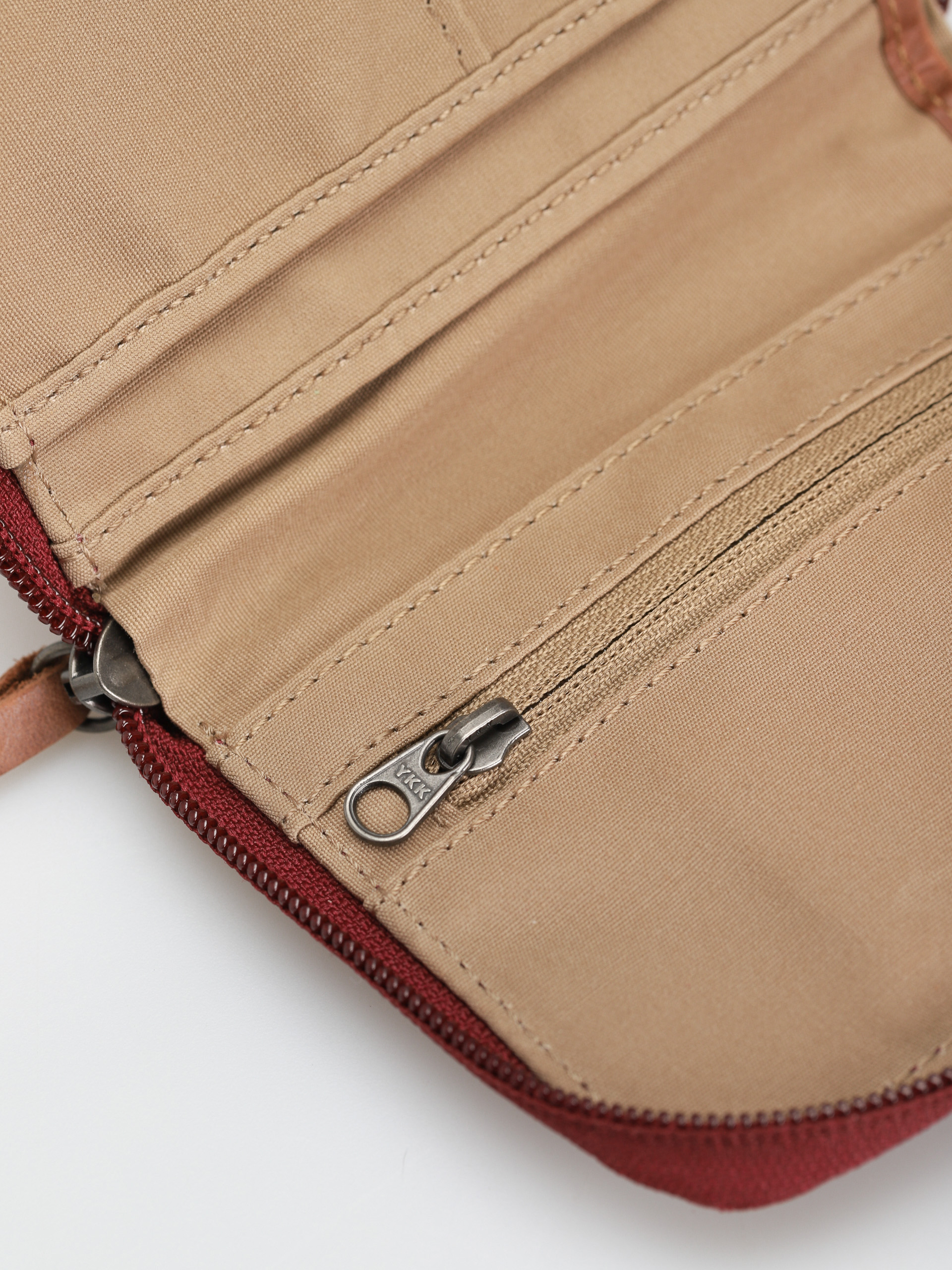 Peněženka Fjallraven Zip Wallet (bordeaux red)