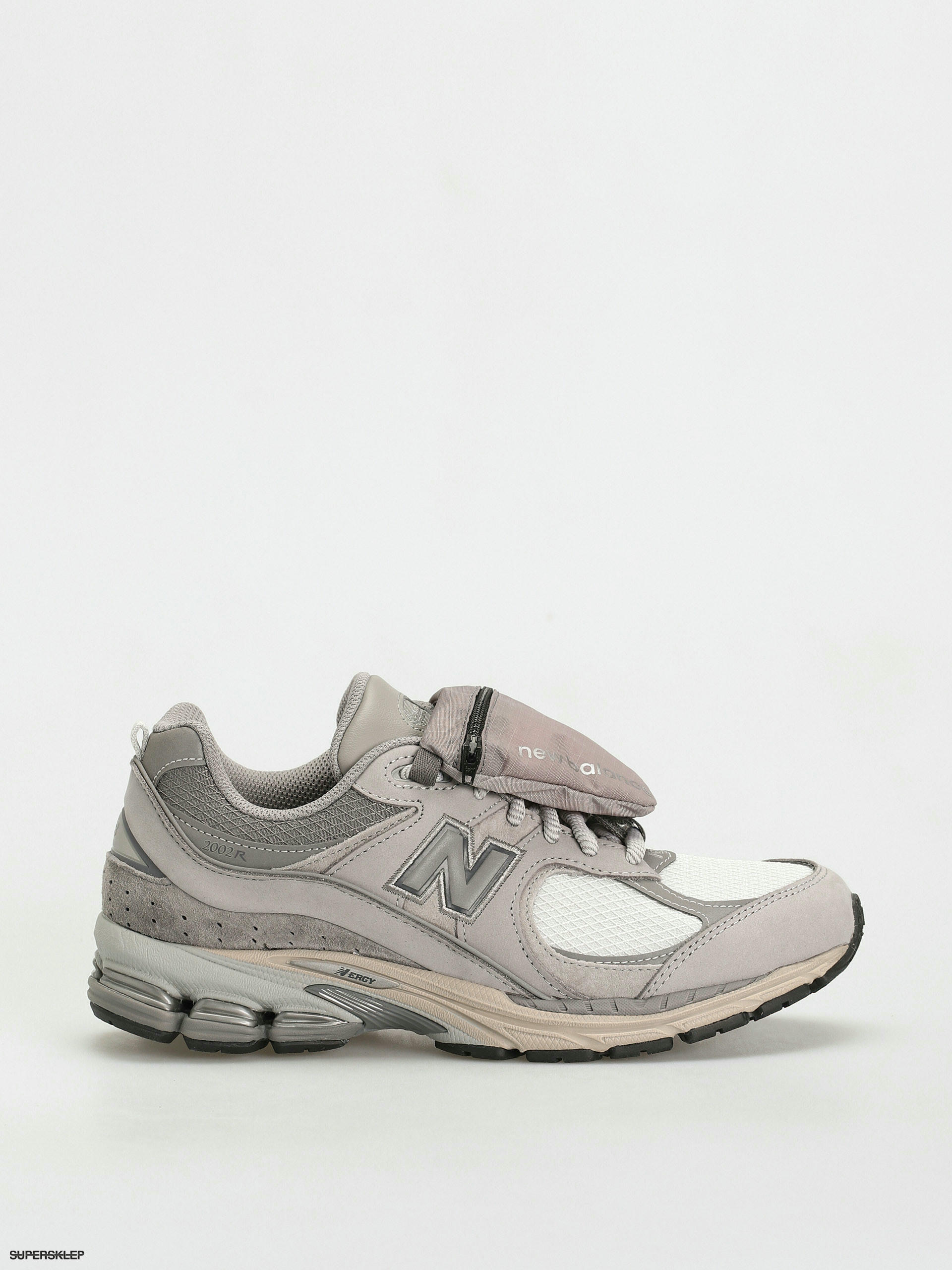 Boty New Balance 2002R (team away grey)