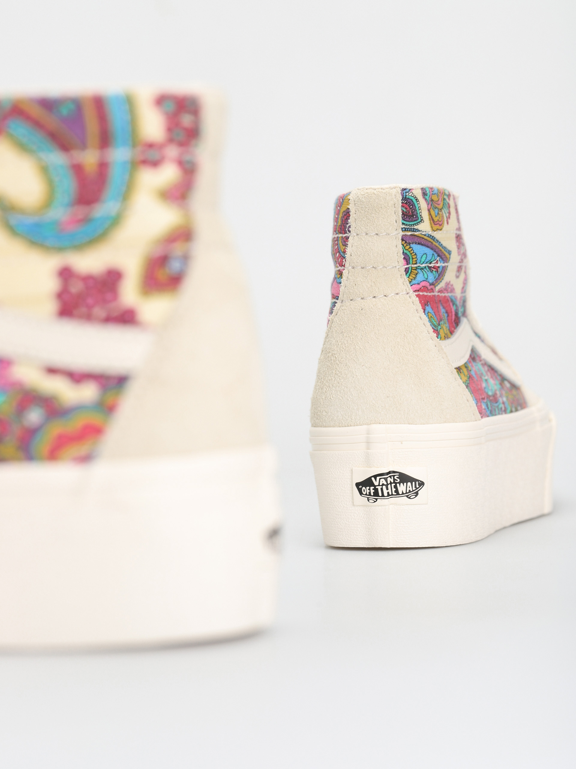 Boty Vans Sk8 Hi Tapered Stackform (paisley bloom turtledove)