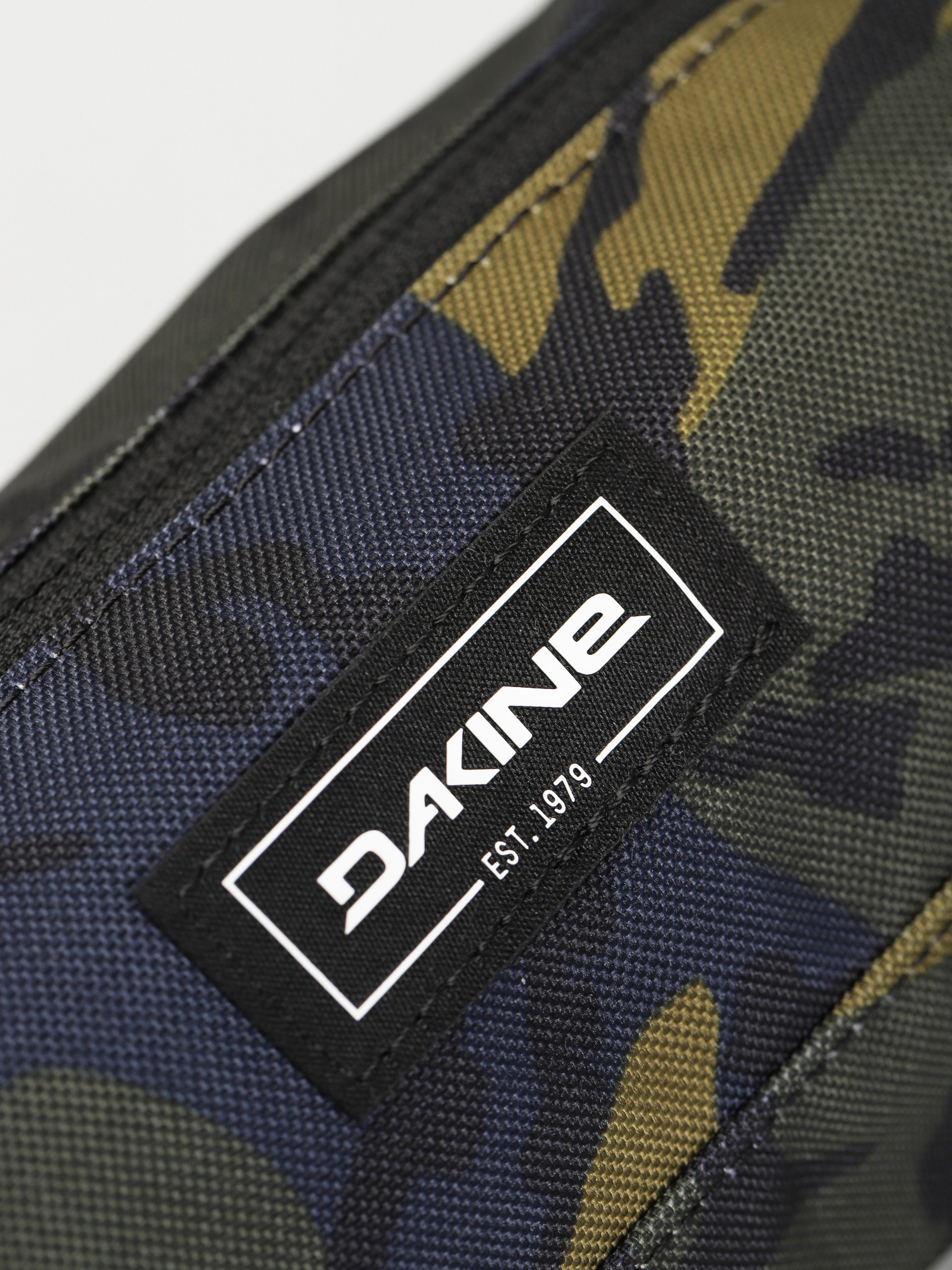 Penál Dakine Accessory Case (cascade camo)