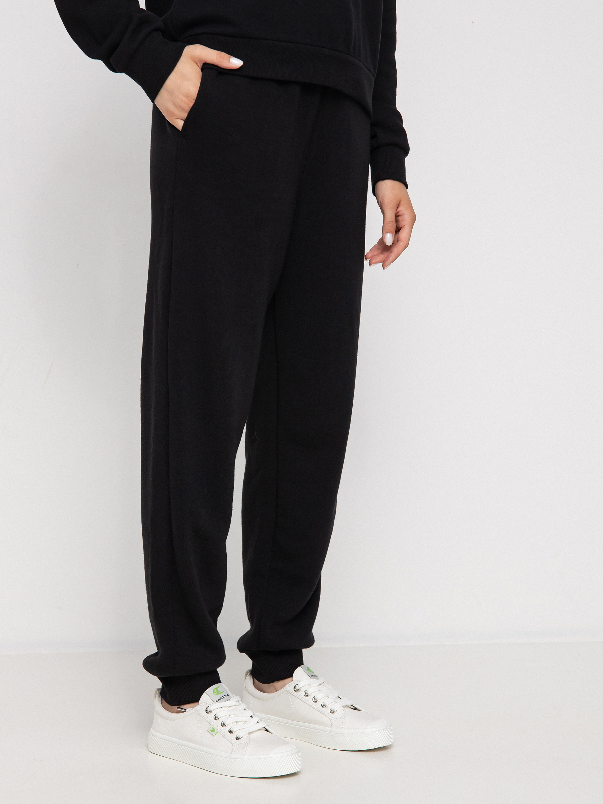 Kalhoty Volcom Stn Stackd Jogger Wmn (black)