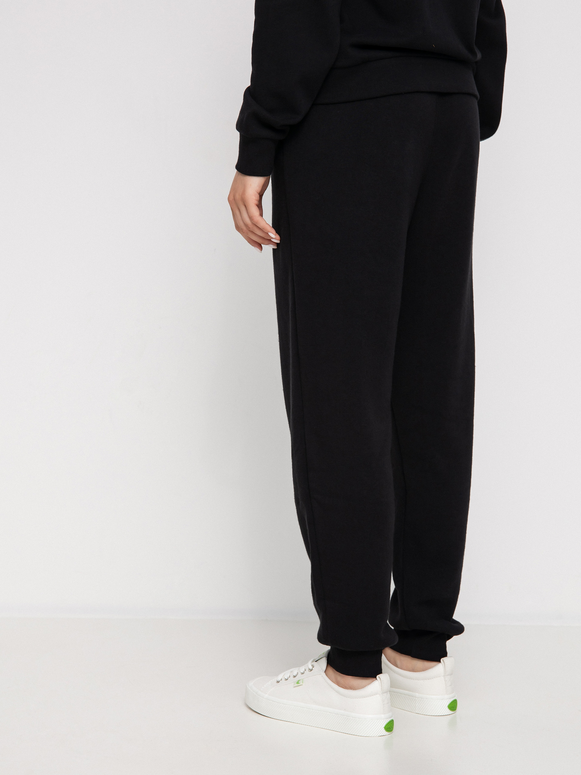 Kalhoty Volcom Stn Stackd Jogger Wmn (black)