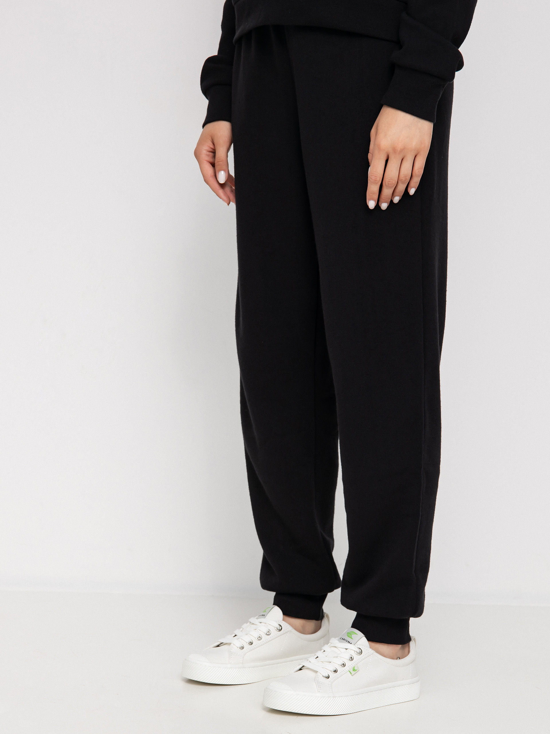 Kalhoty Volcom Stn Stackd Jogger Wmn (black)