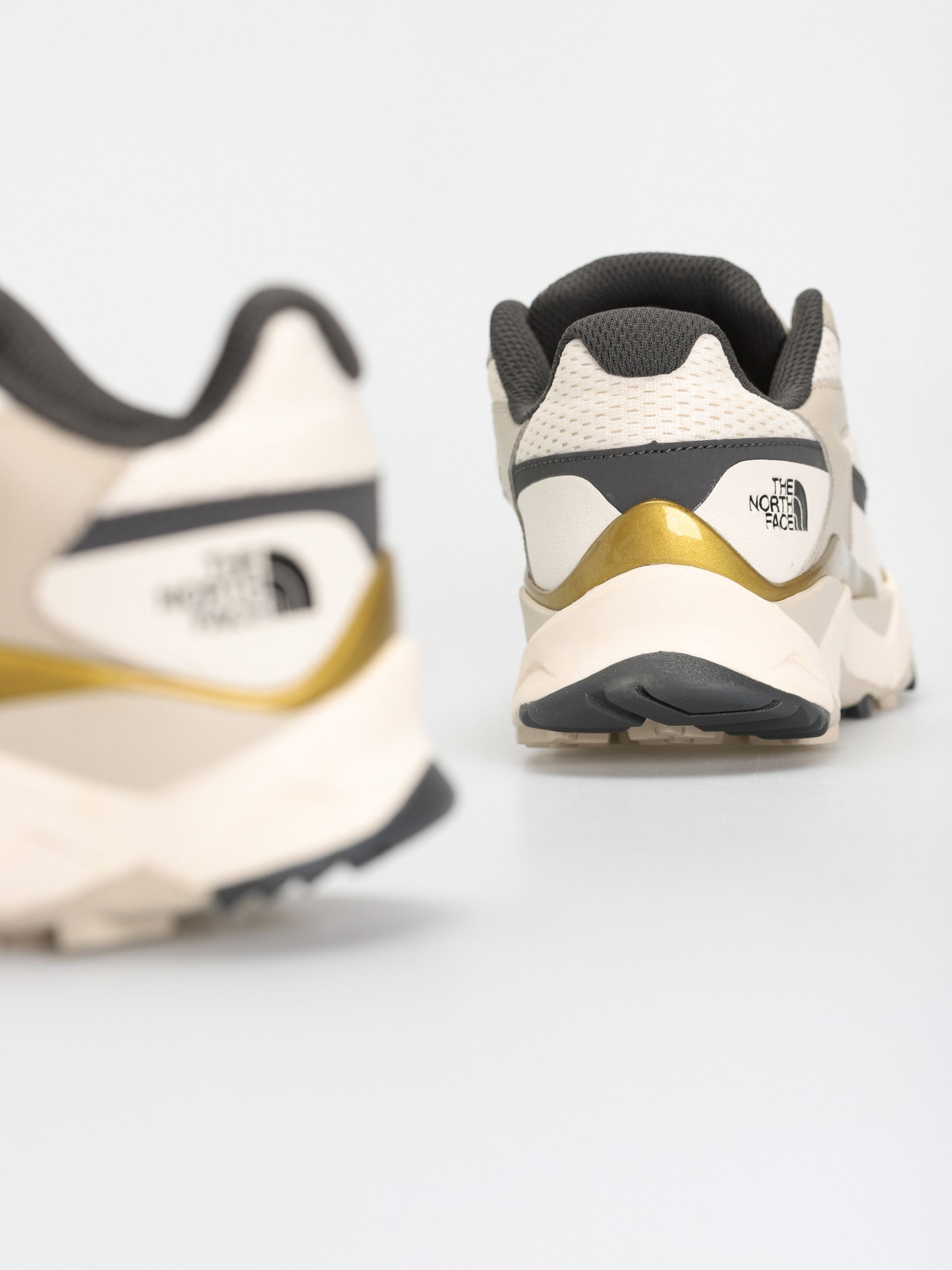 Boty The North Face Vectiv Taraval Wmn (gardenia white/sandstone)