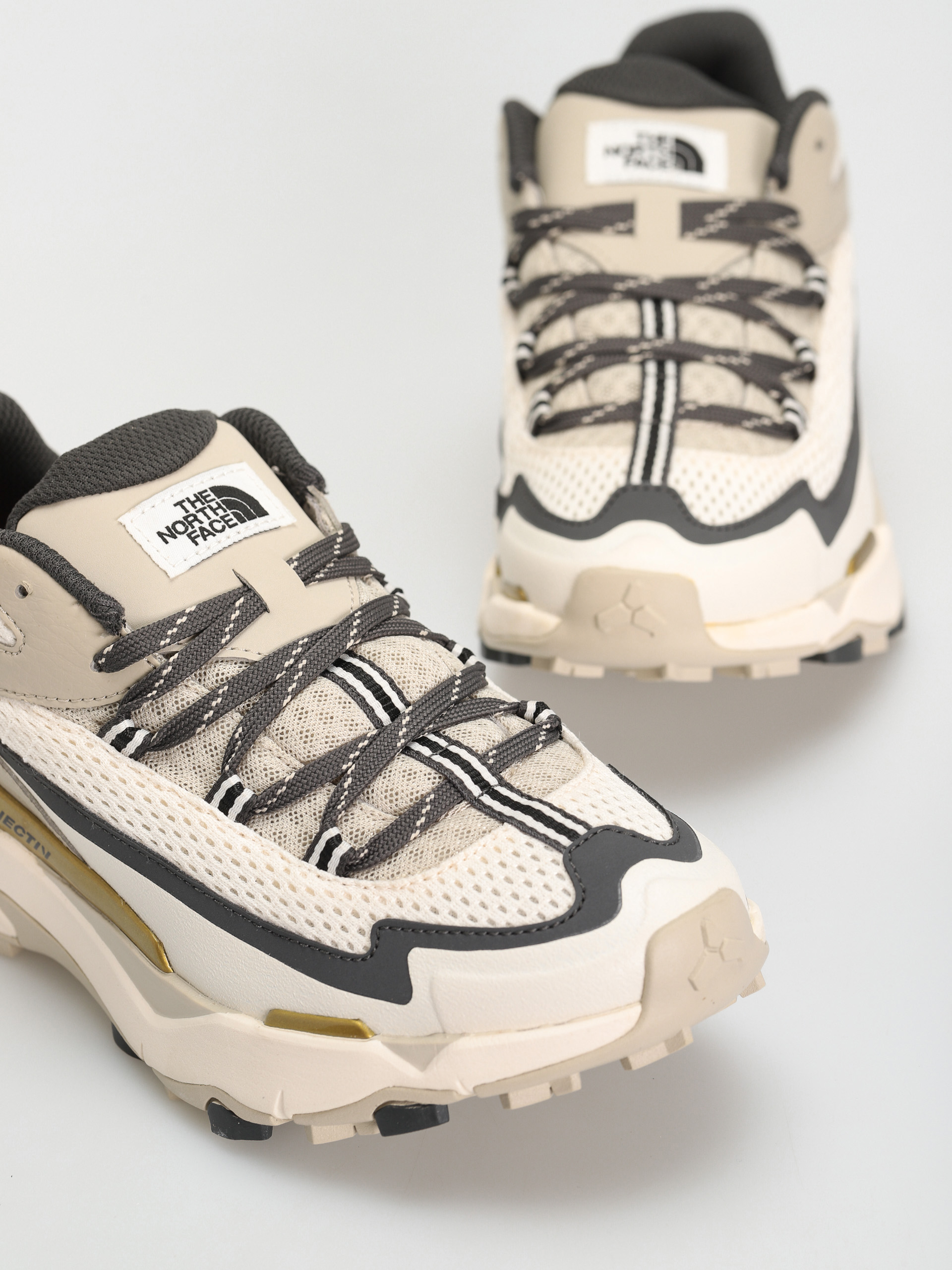 Boty The North Face Vectiv Taraval Wmn (gardenia white/sandstone)