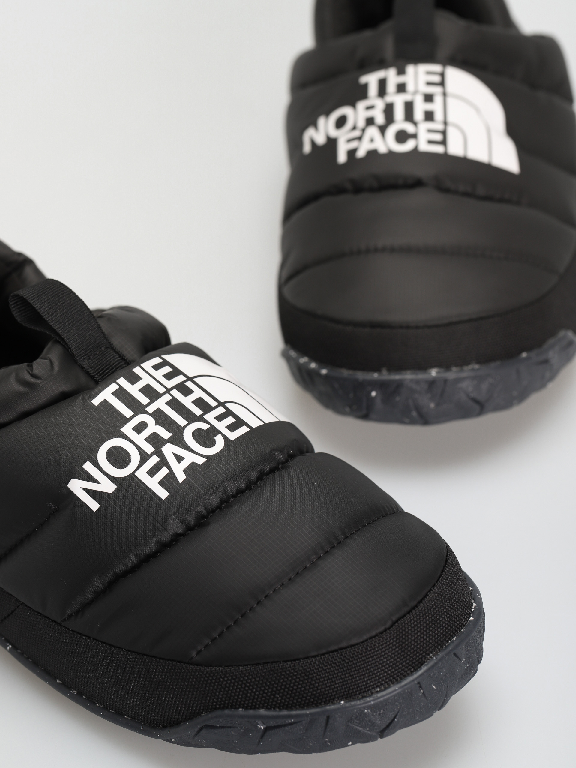 Boty The North Face Nuptse Mule Wmn (tnf black/tnf white)