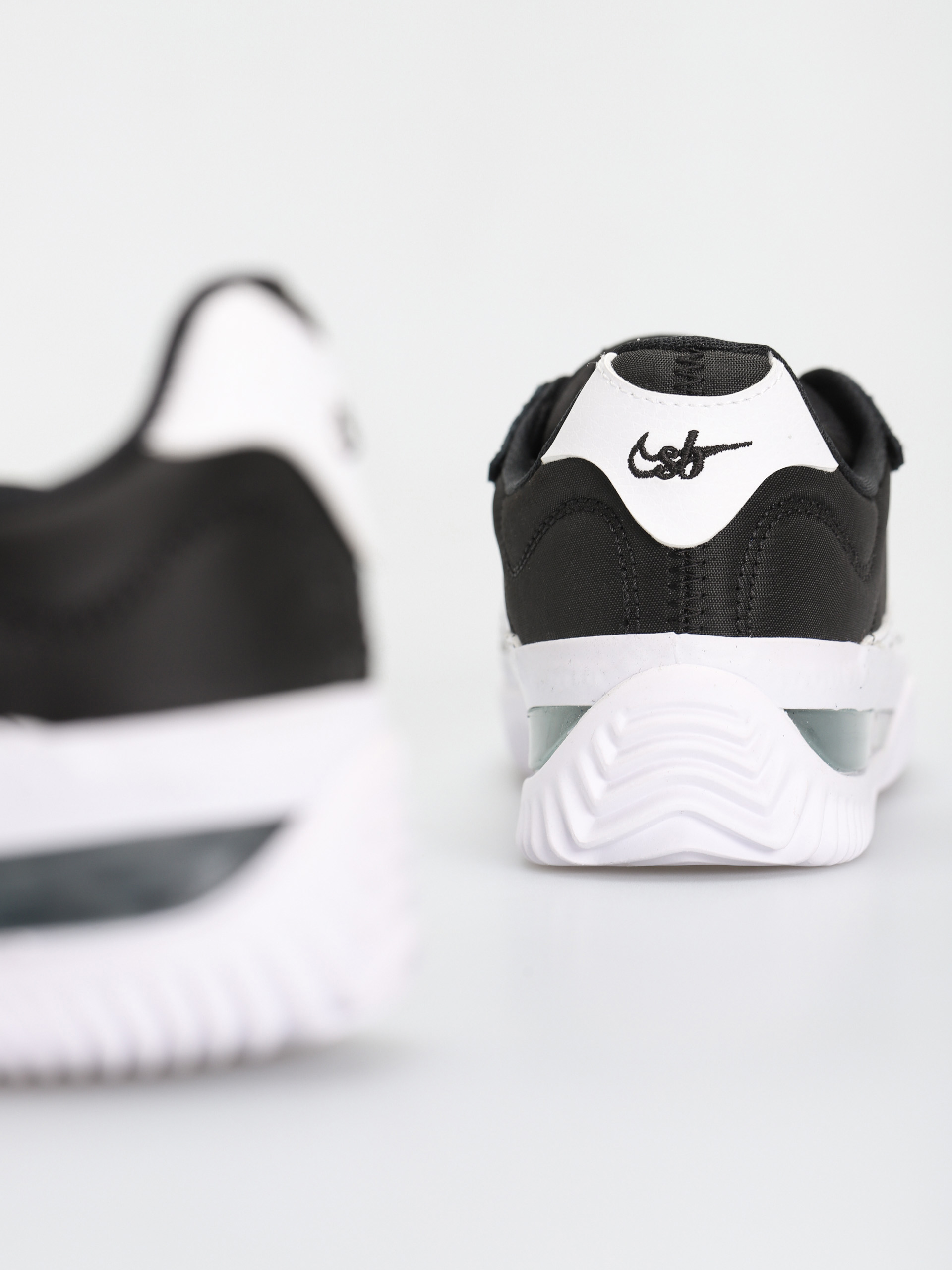 Boty Nike SB BRSB Eco (black/white black white)